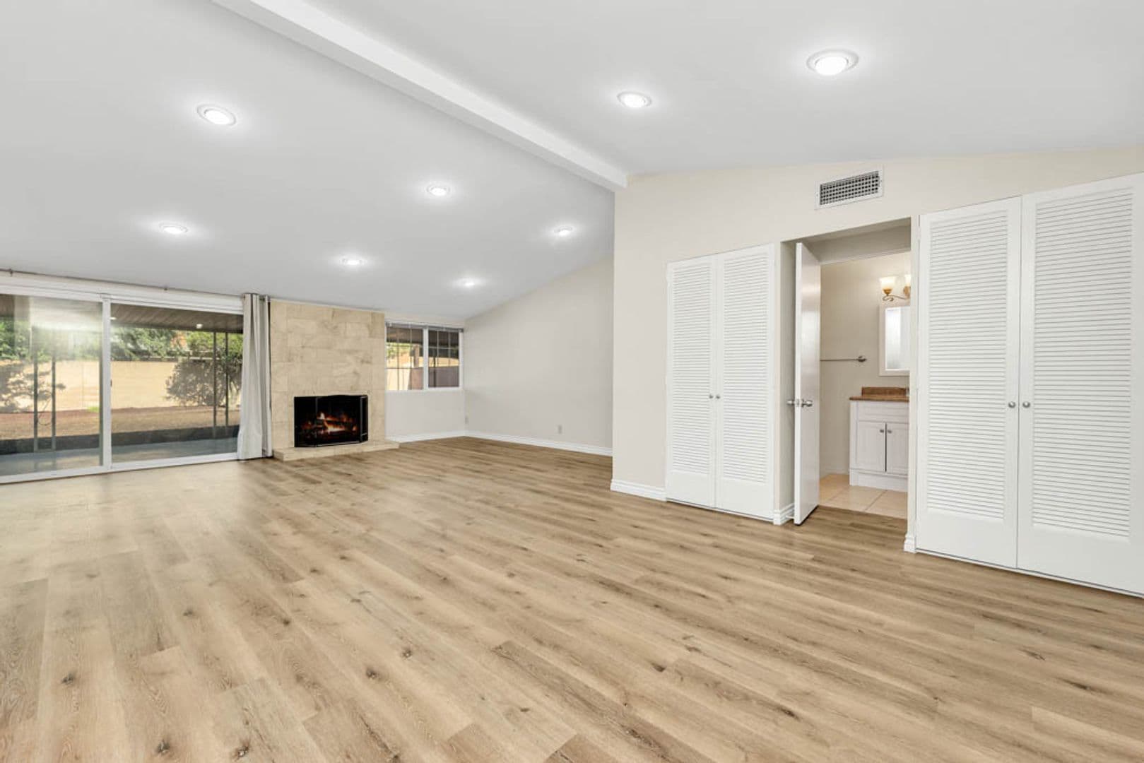 Winnetka House: 7421 Lurline Ave.