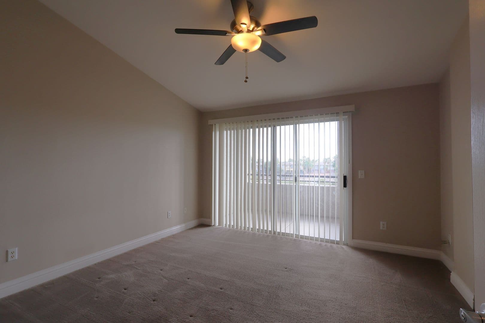 Las Vegas House: 712 Peachy Canyon #102