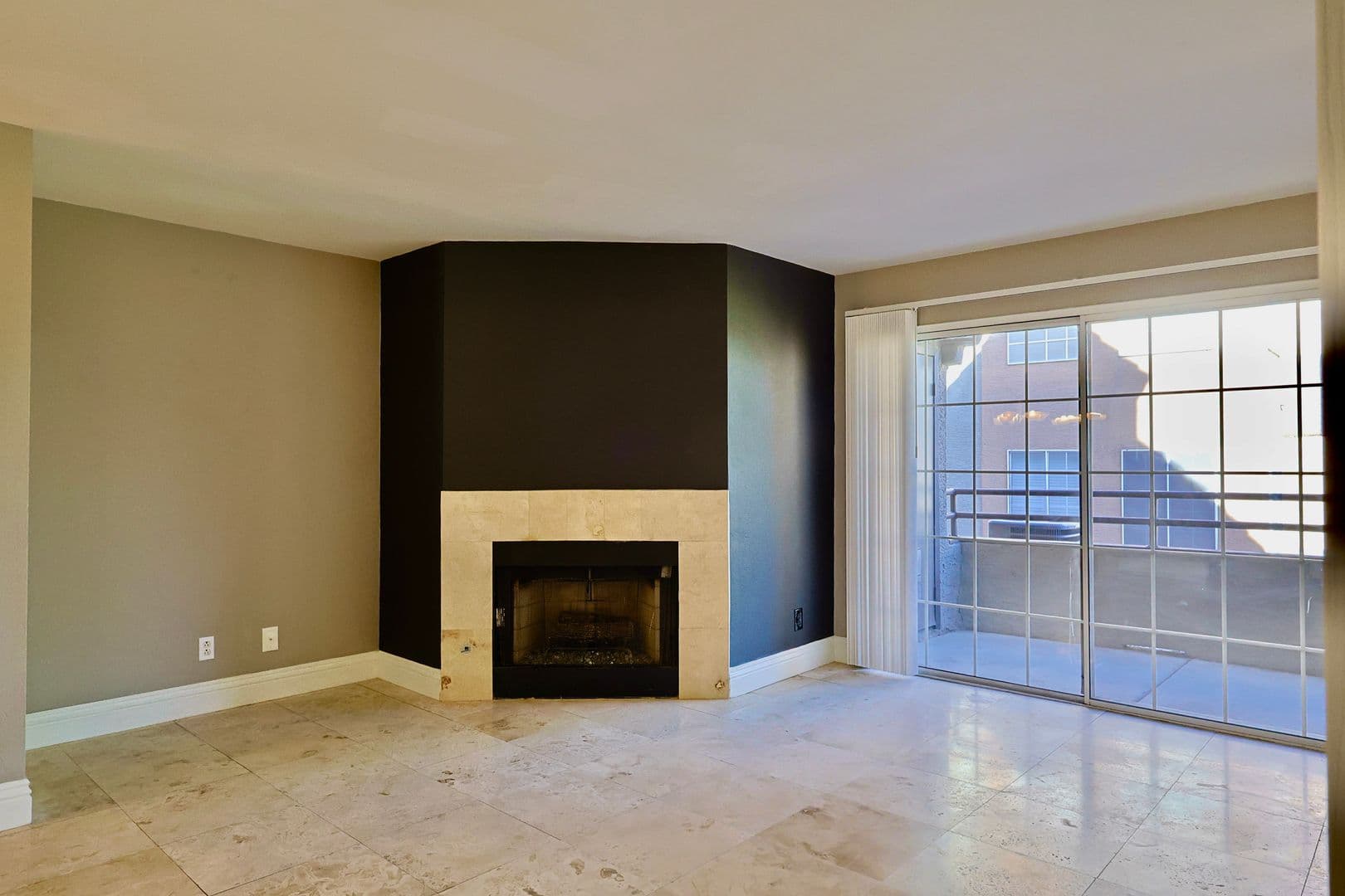Las Vegas House: 2200 S. Fort Apache Road #1015