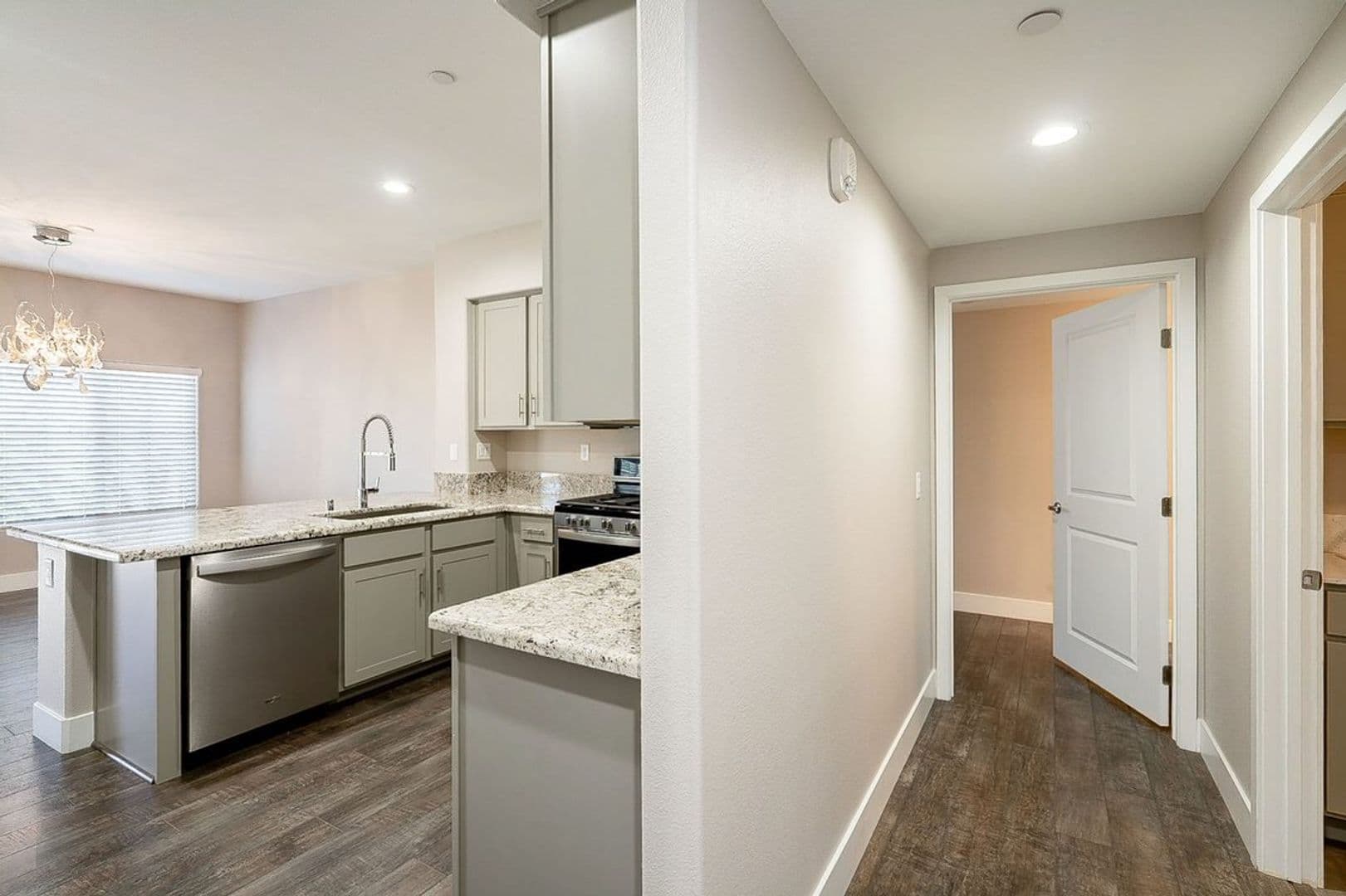 Las Vegas House: 845 Pantara Place #1104