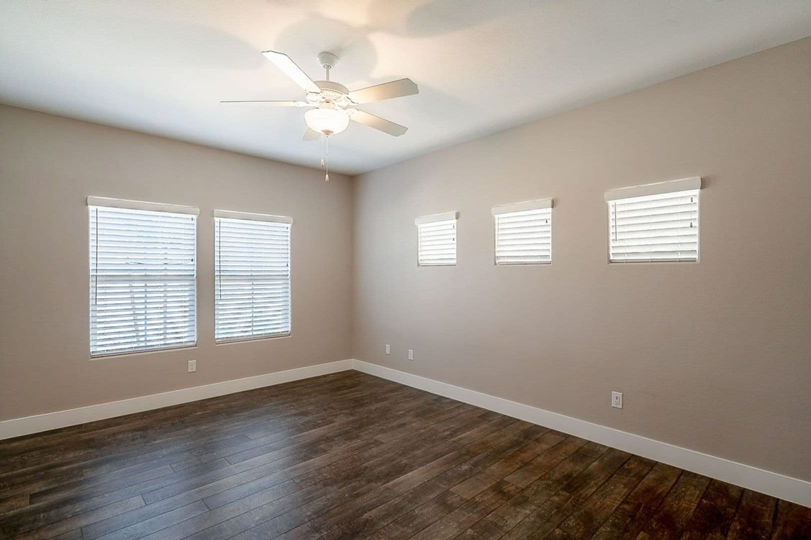 Las Vegas House: 845 Pantara Place #1104