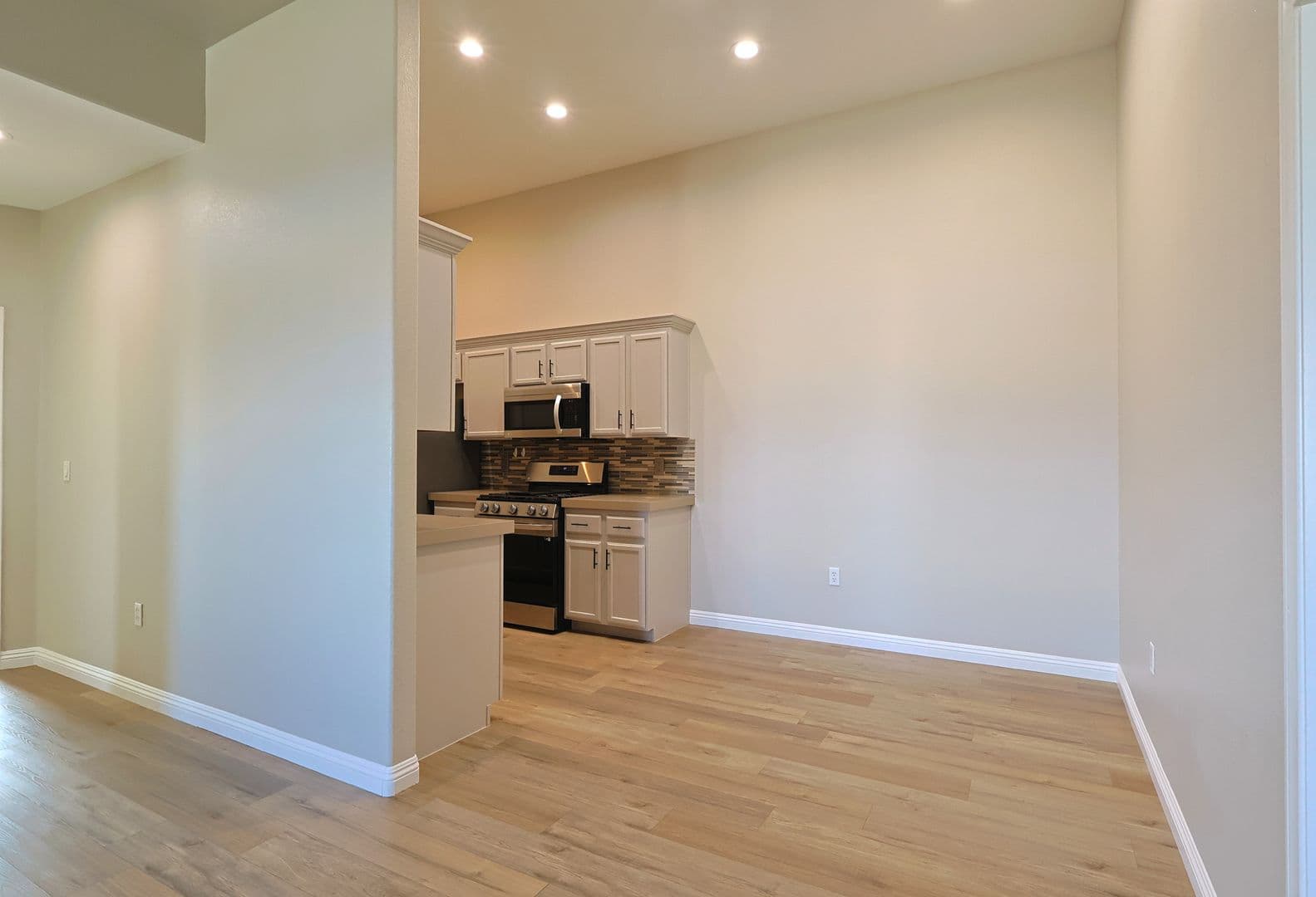 Las Vegas Condo: 3504 Desert Cliff #202