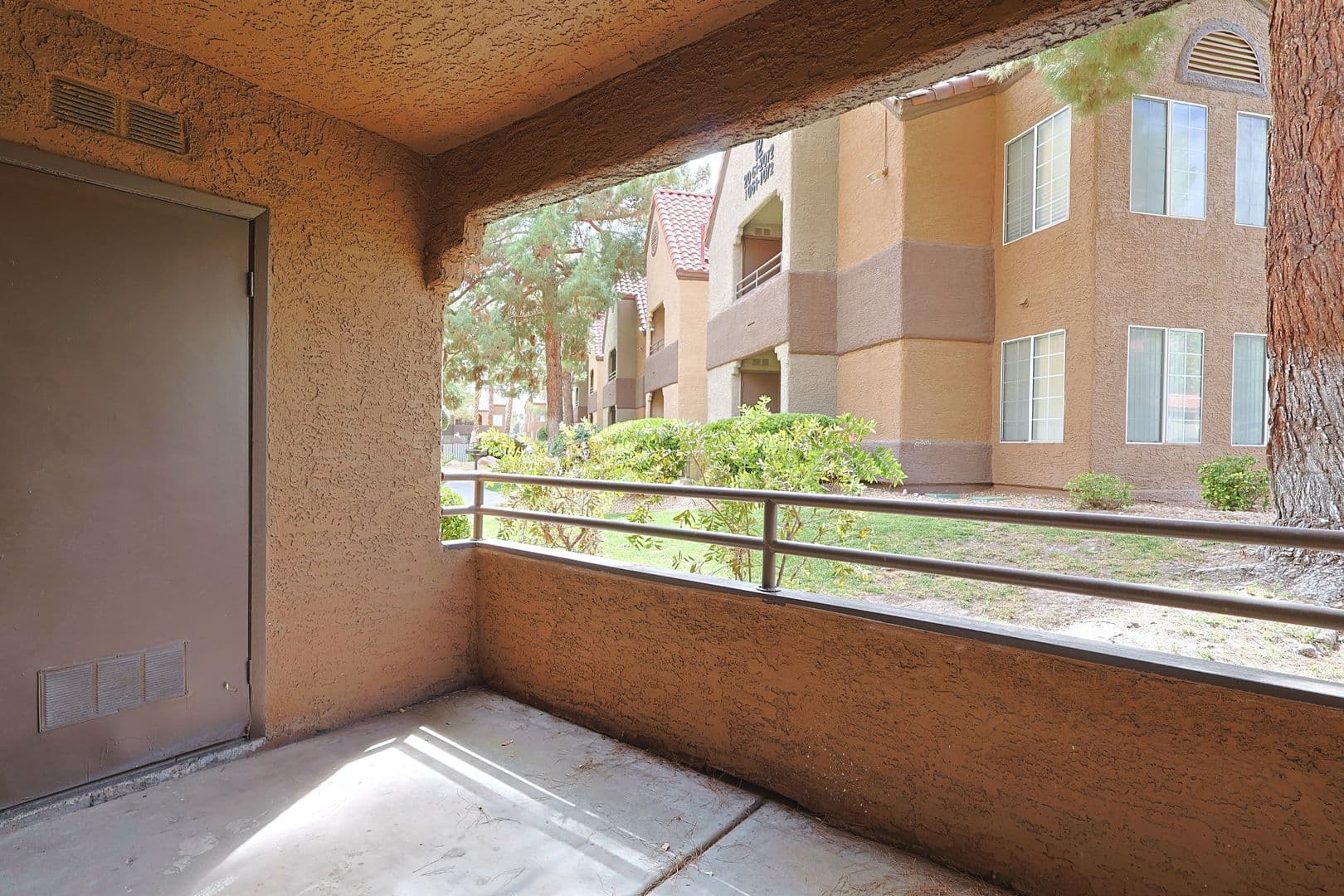 Las Vegas House: 2200 South Fort Apache Road #1108