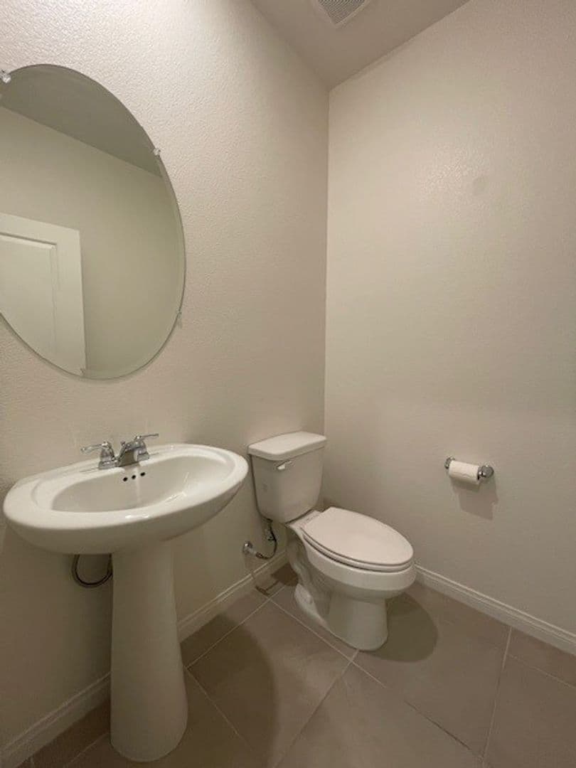 Henderson House: 3493 Argiento Ave