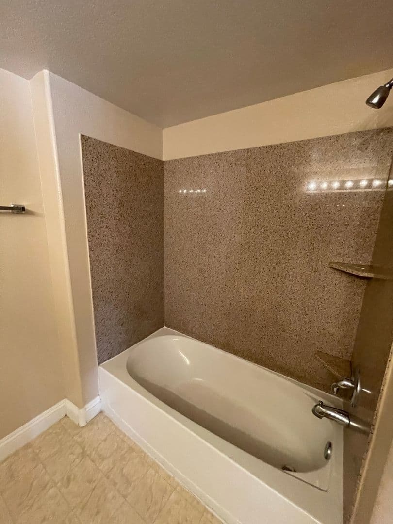 Las Vegas House: 8000 Badura Ave. #2133