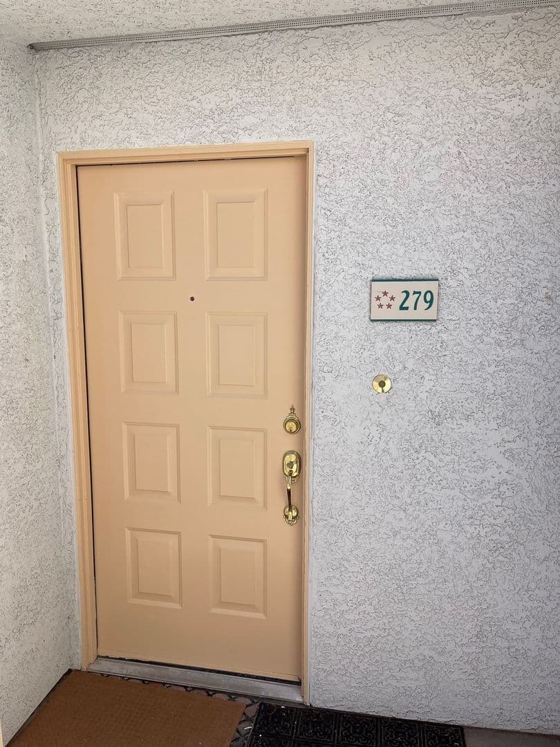 Las Vegas House: 8452 Boseck Drive #279