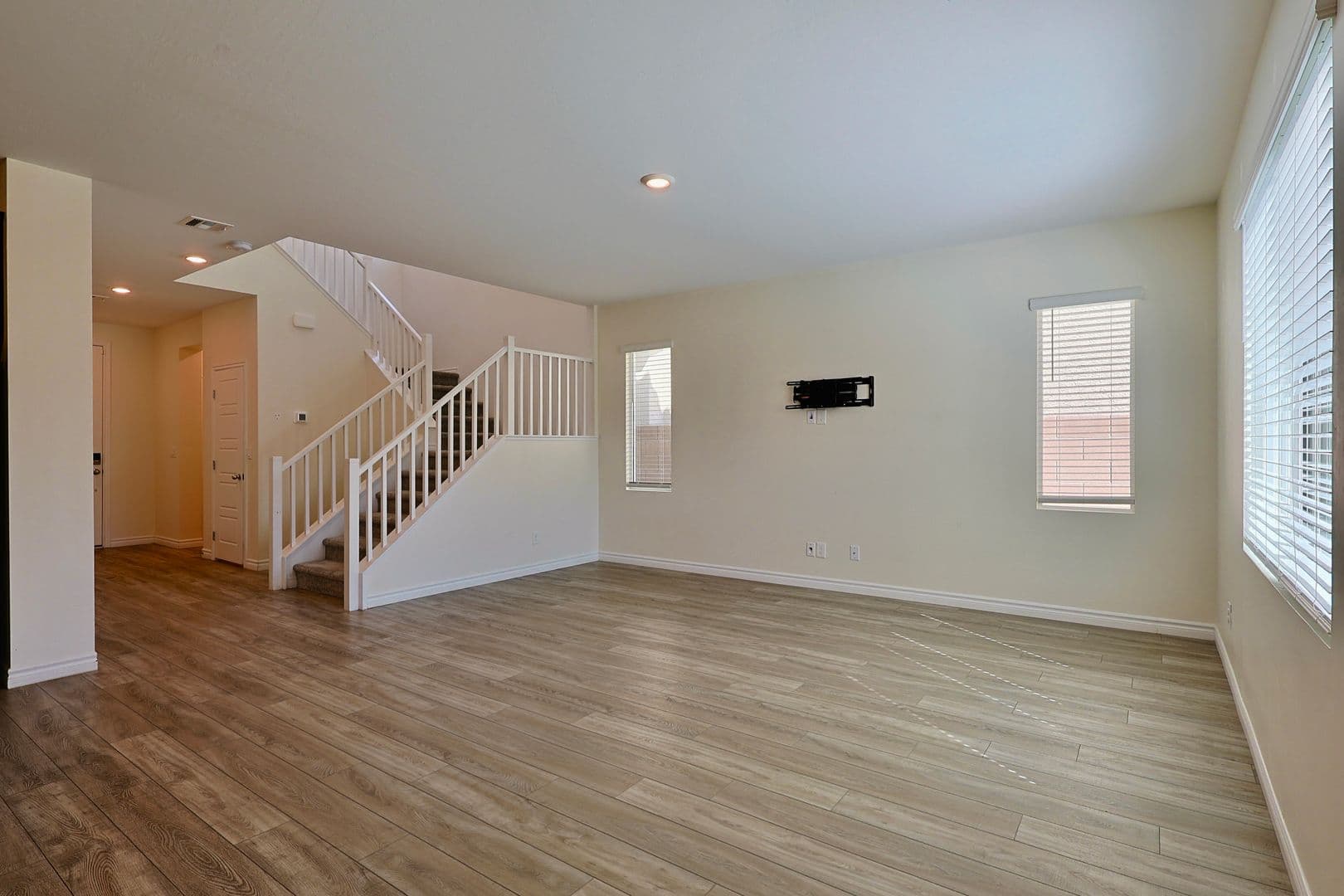 North Las Vegas House: 4441 Mural Glen Court