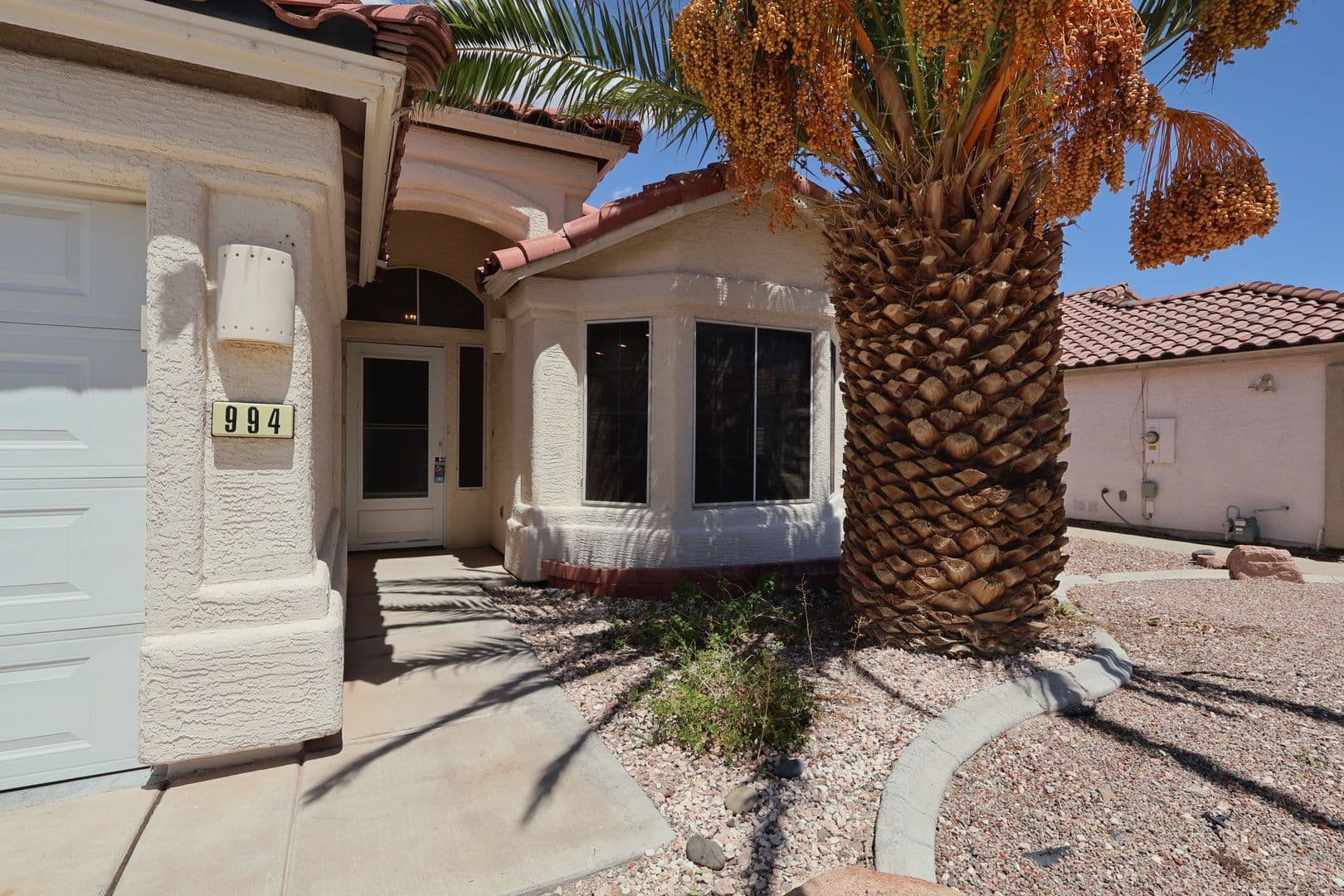 Henderson House: 994 Trackers Glen Avenue