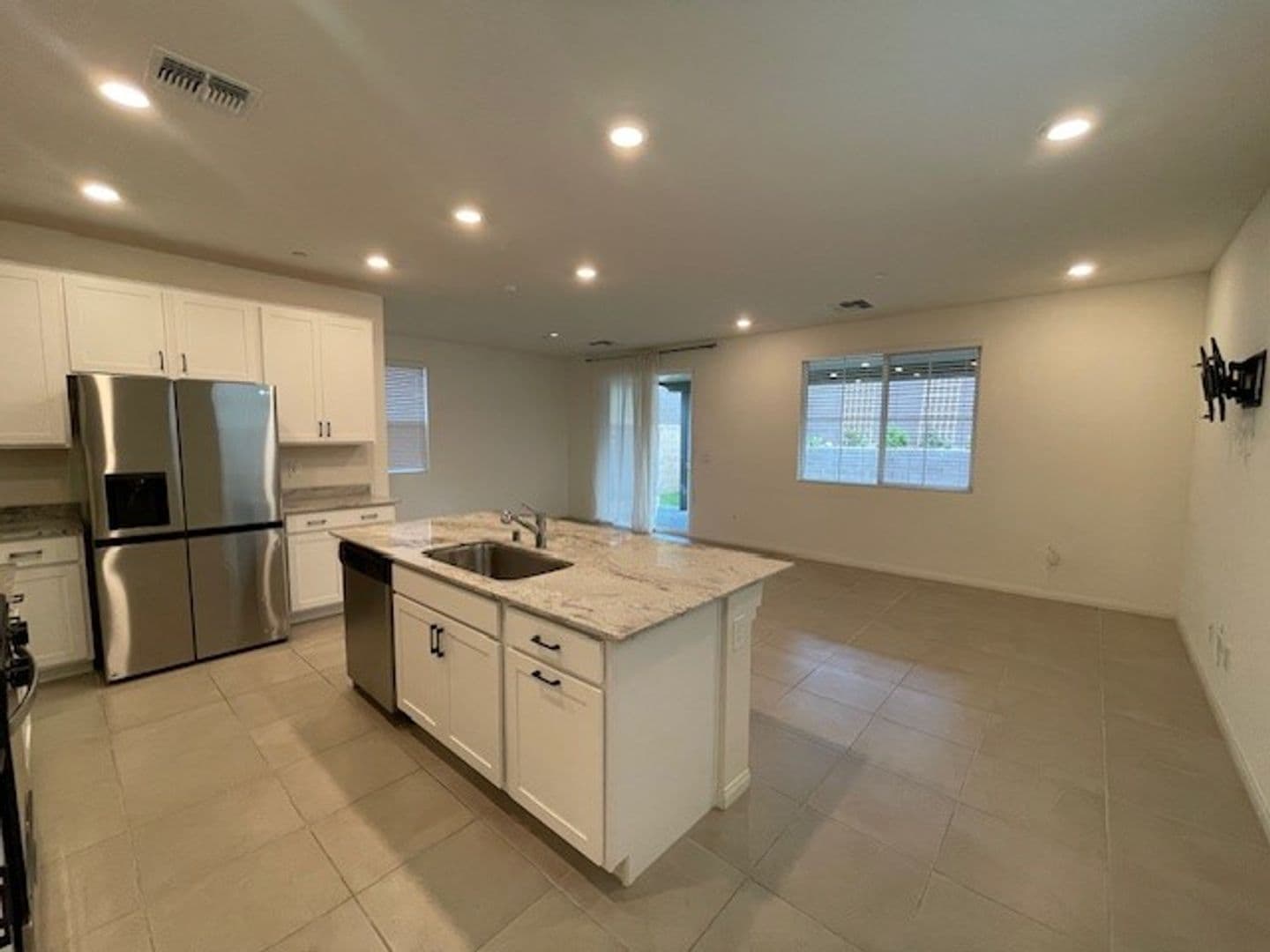 Henderson House: 3493 Argiento Ave