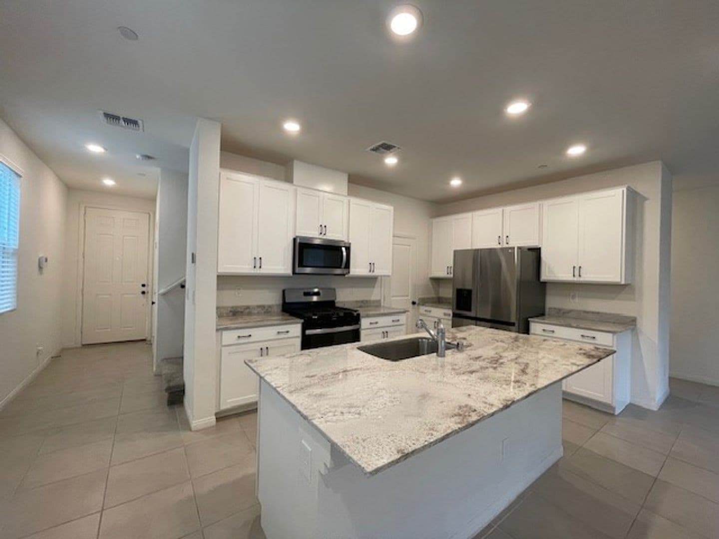 Henderson House: 3493 Argiento Ave