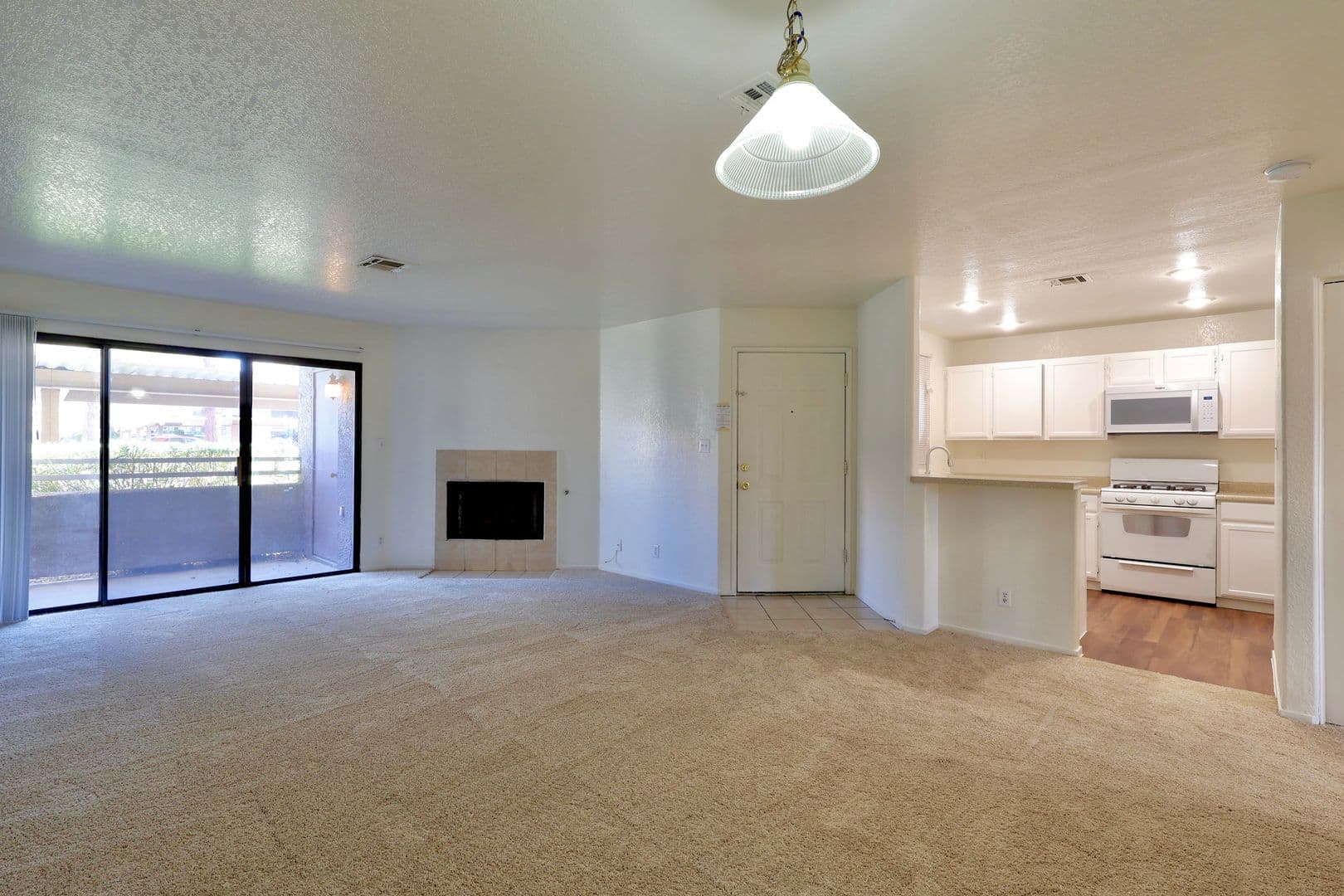 Las Vegas House: 5008 S. Rainbow Blvd. #105