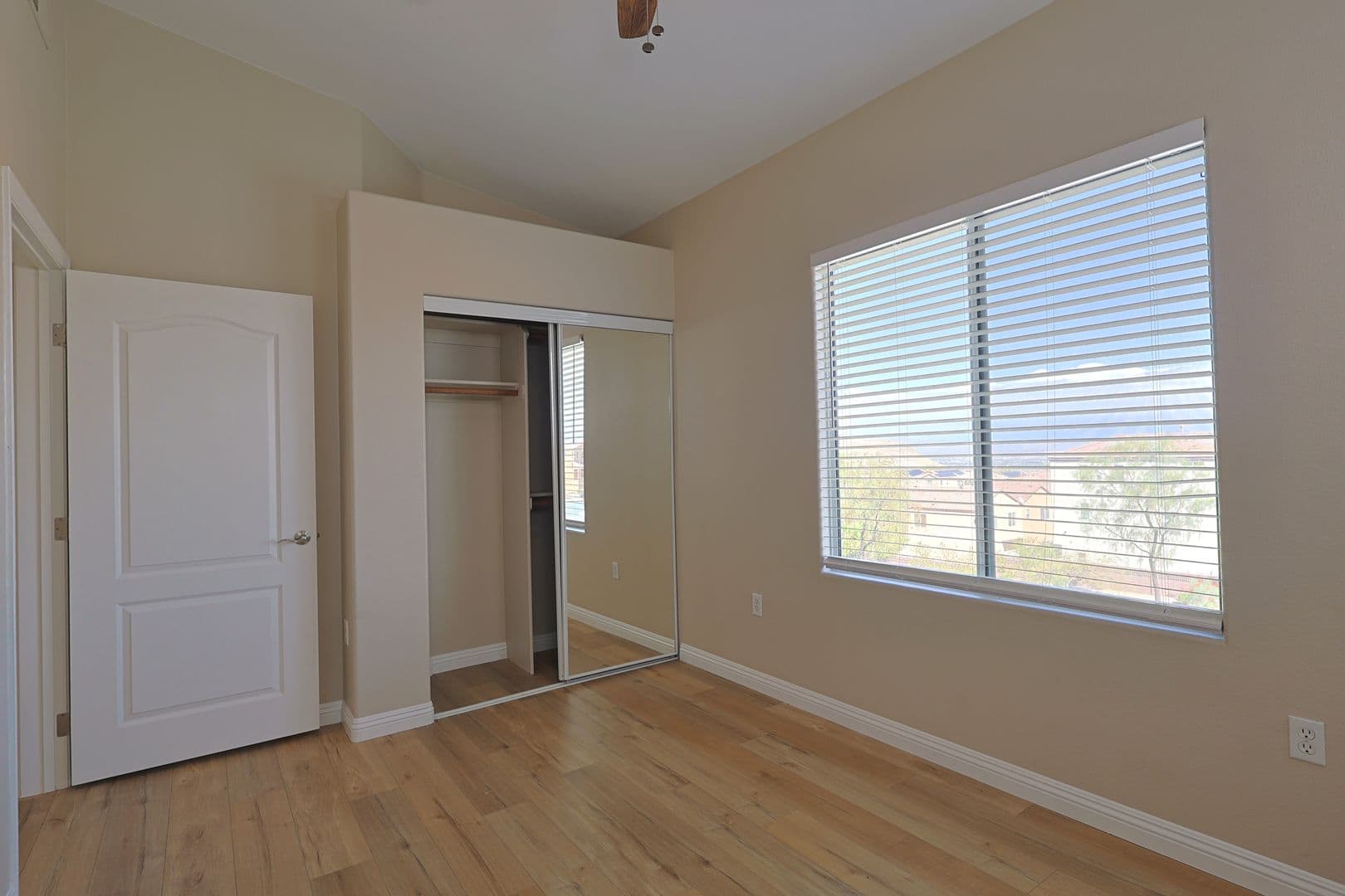 Las Vegas Condo: 3504 Desert Cliff #202