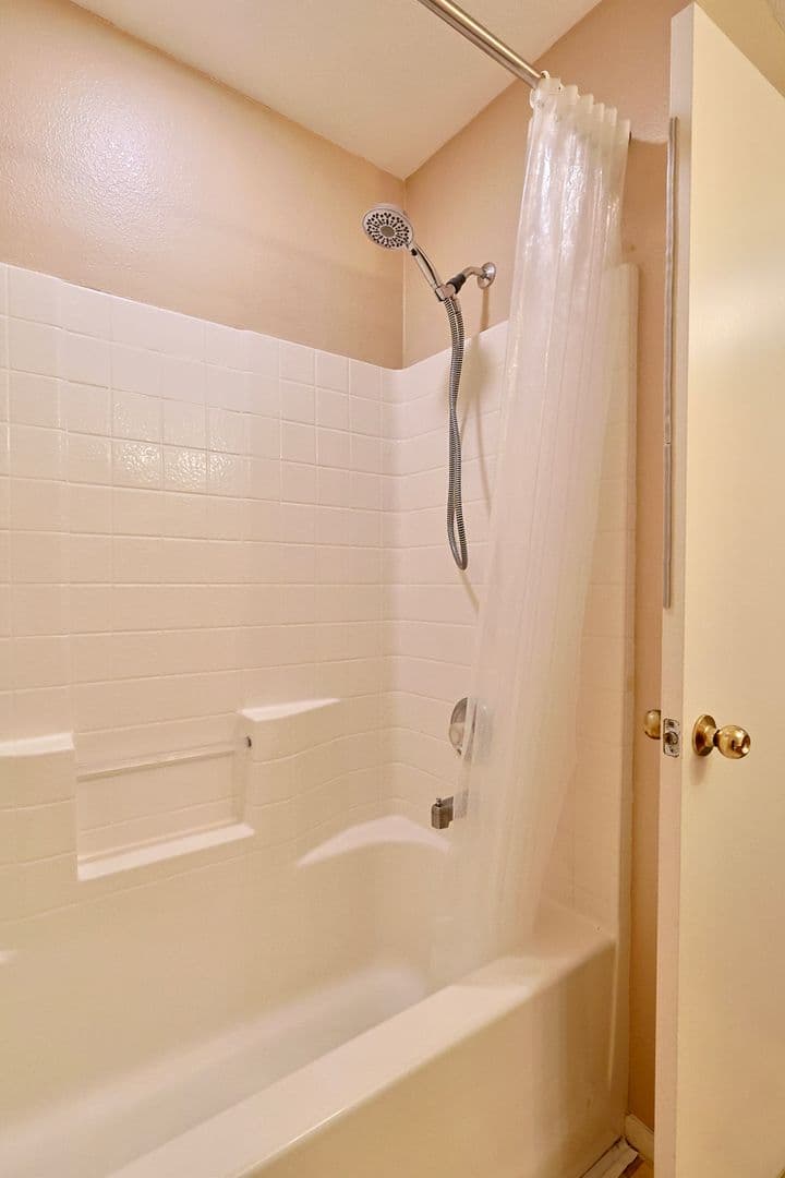 Las Vegas House: 10048 Delicate Dew St.