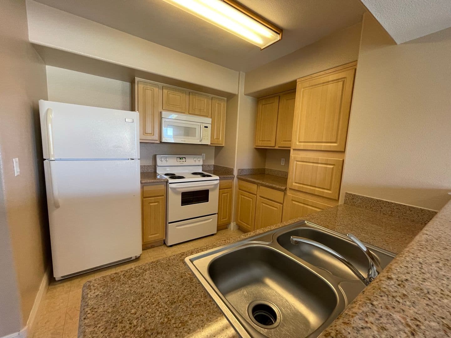 Las Vegas House: 8000 Badura Ave. #2133