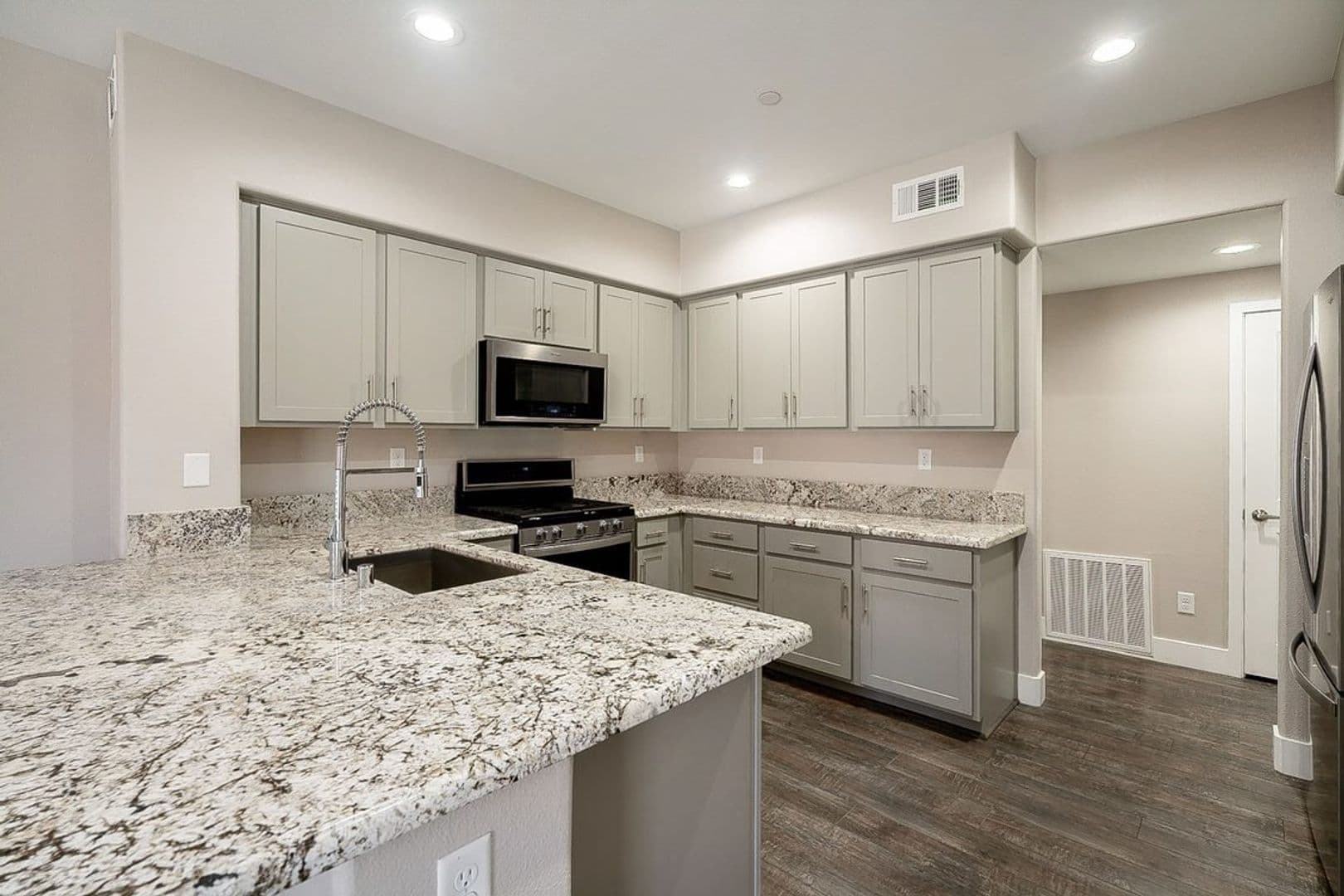 Las Vegas House: 845 Pantara Place #1104