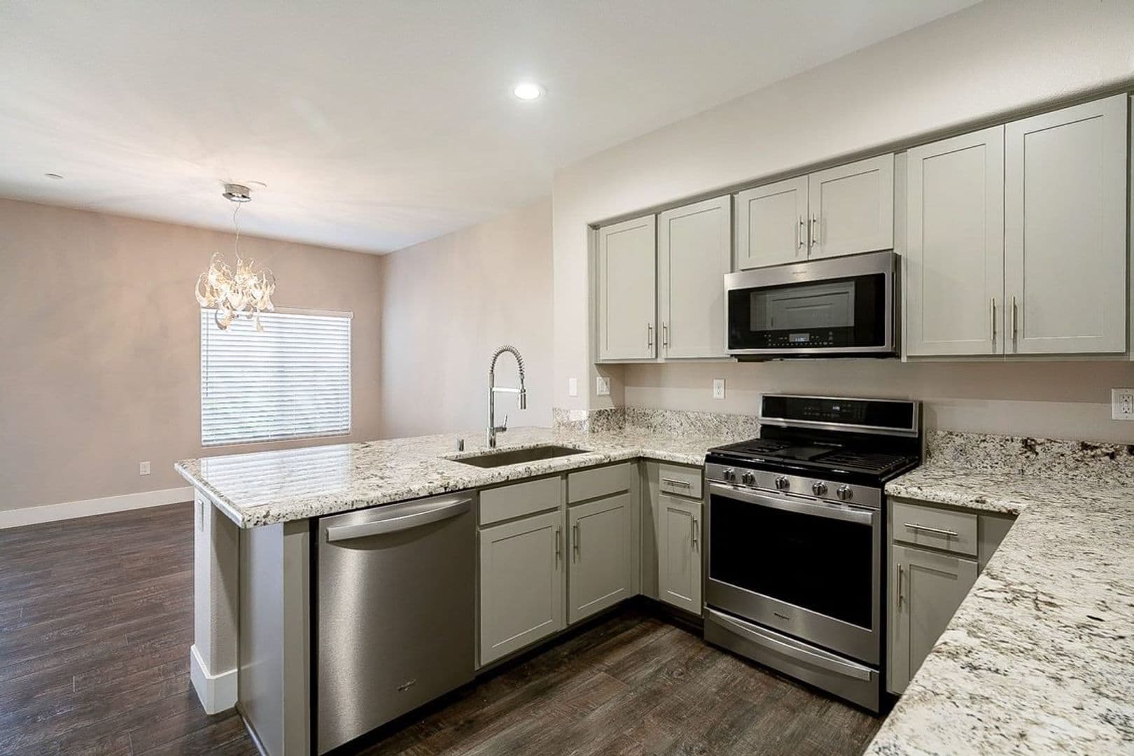 Las Vegas House: 845 Pantara Place #1104