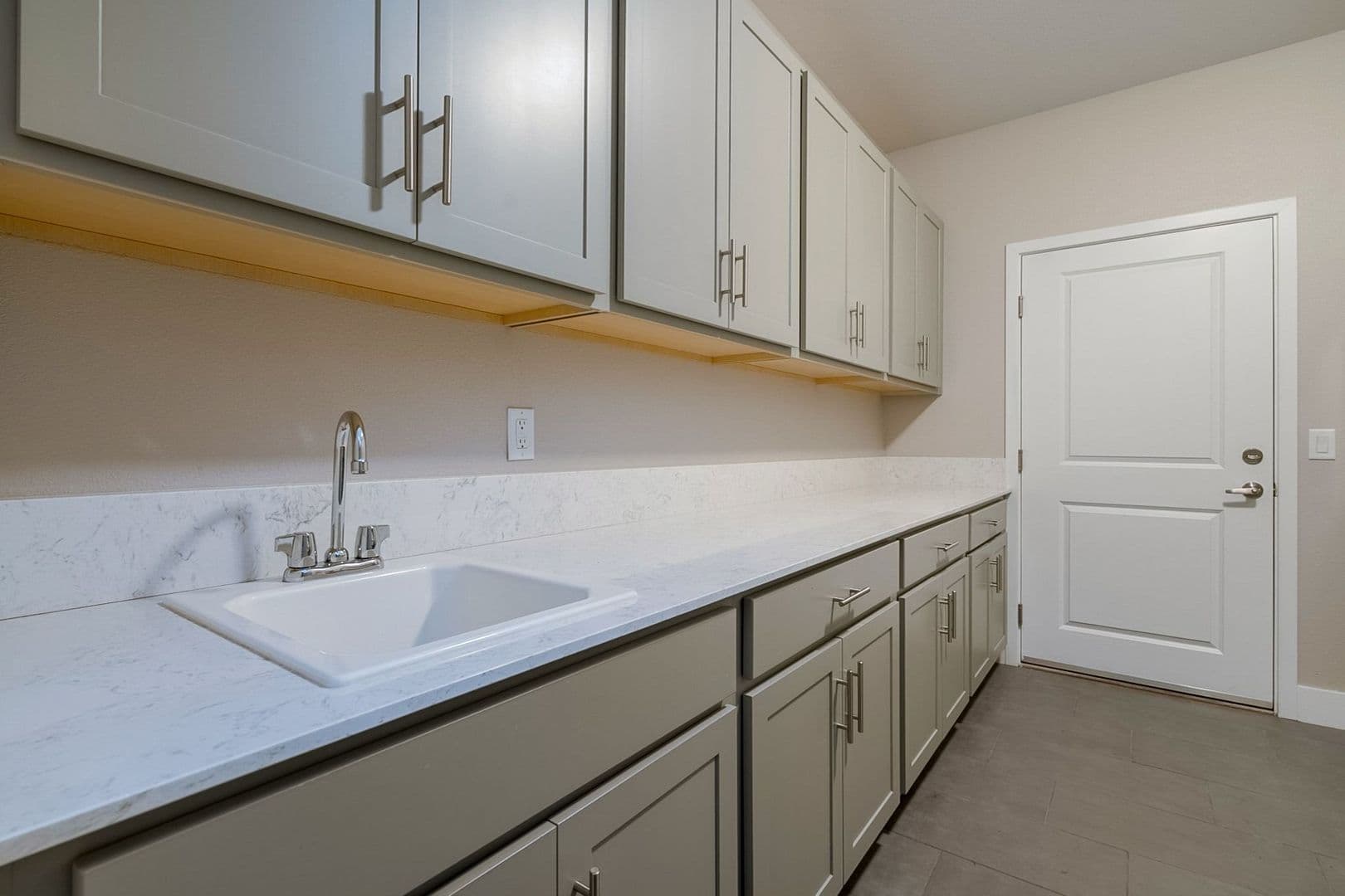 Las Vegas House: 845 Pantara Place #1104