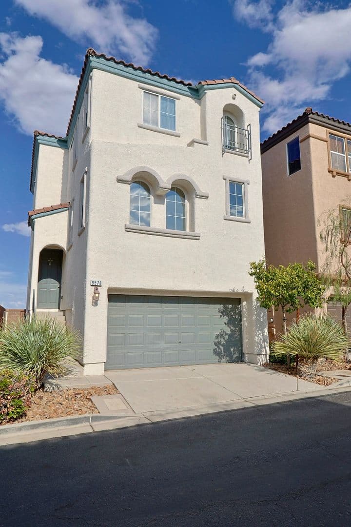 Las Vegas House: 9578 Summer Furnace