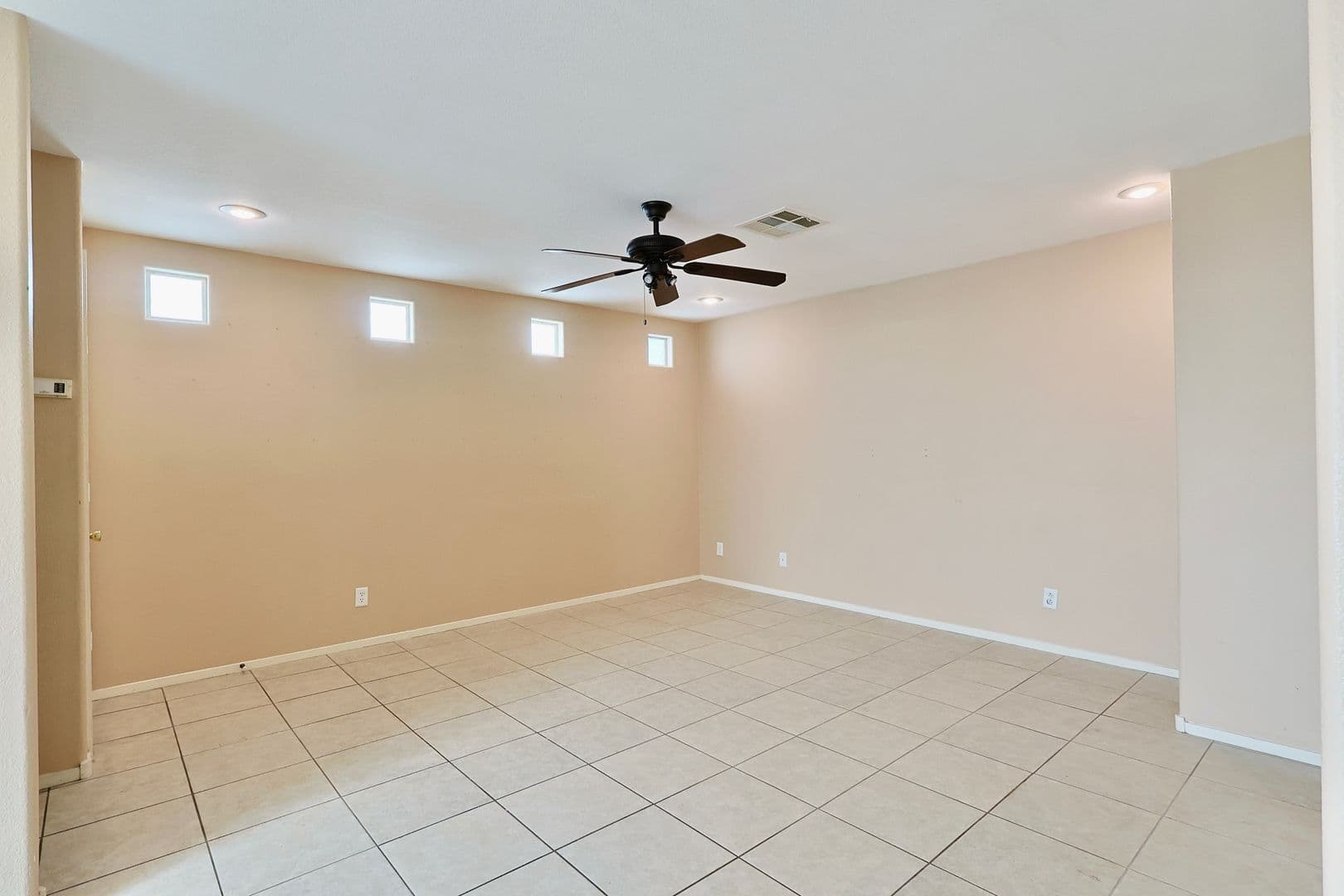 Las Vegas House: 10048 Delicate Dew St.