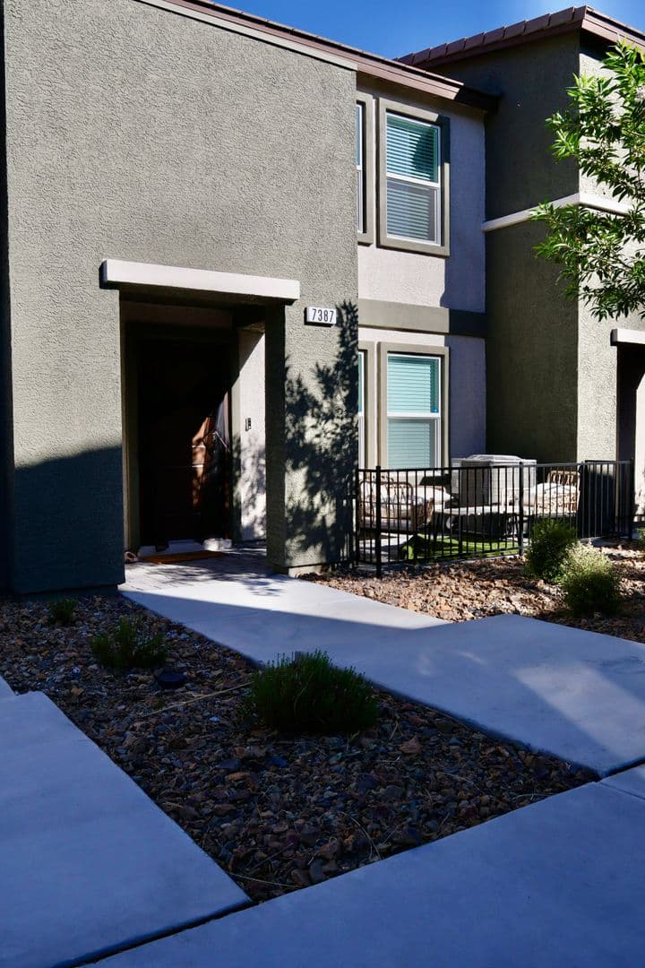 North Las Vegas House: 7387 Lara Brook Street