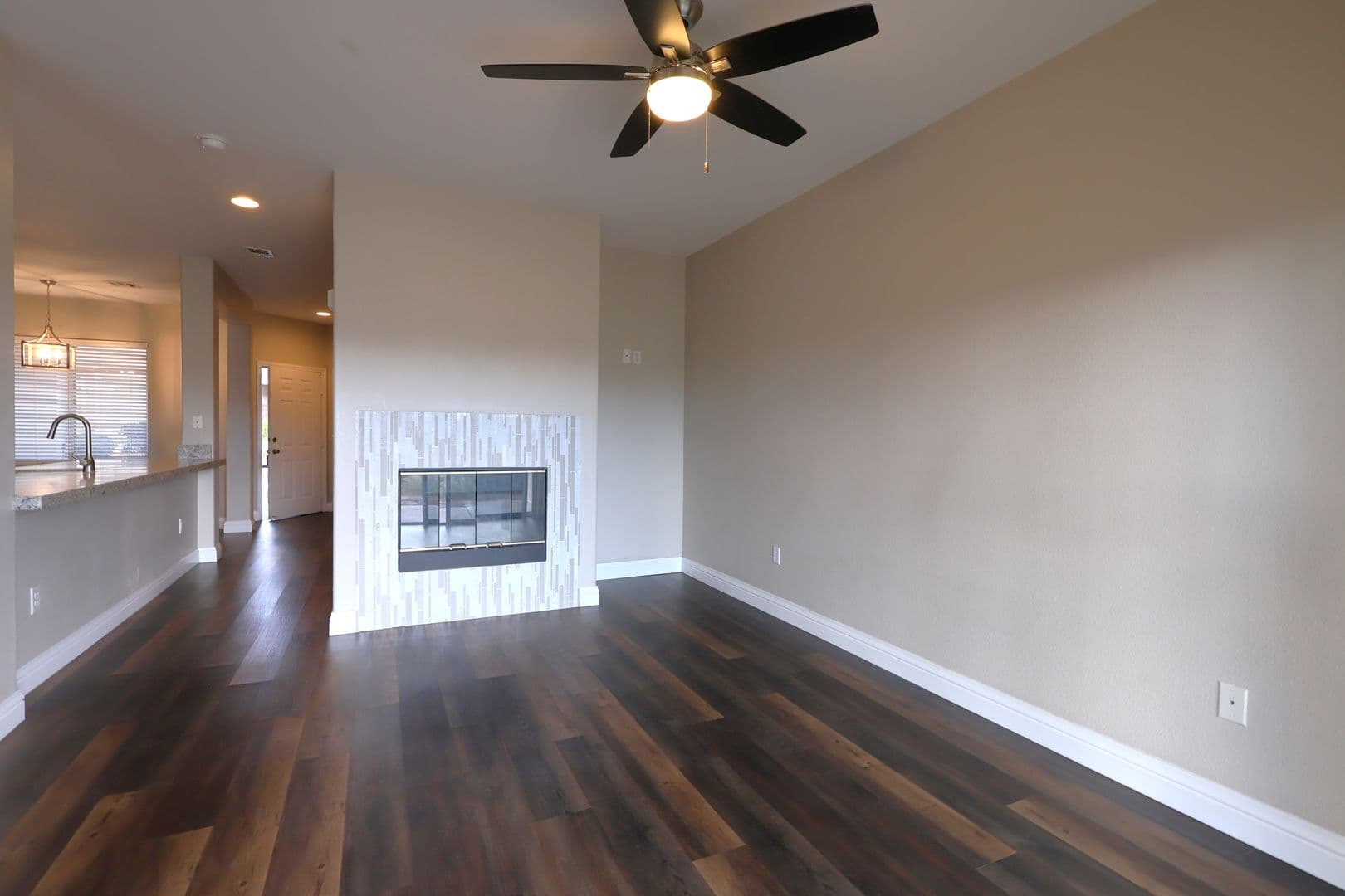 Las Vegas House: 712 Peachy Canyon #102
