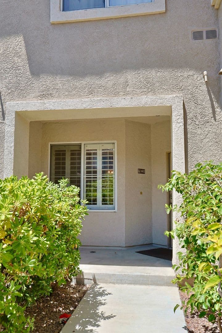Las Vegas House: 716 Peachy Canyon #103