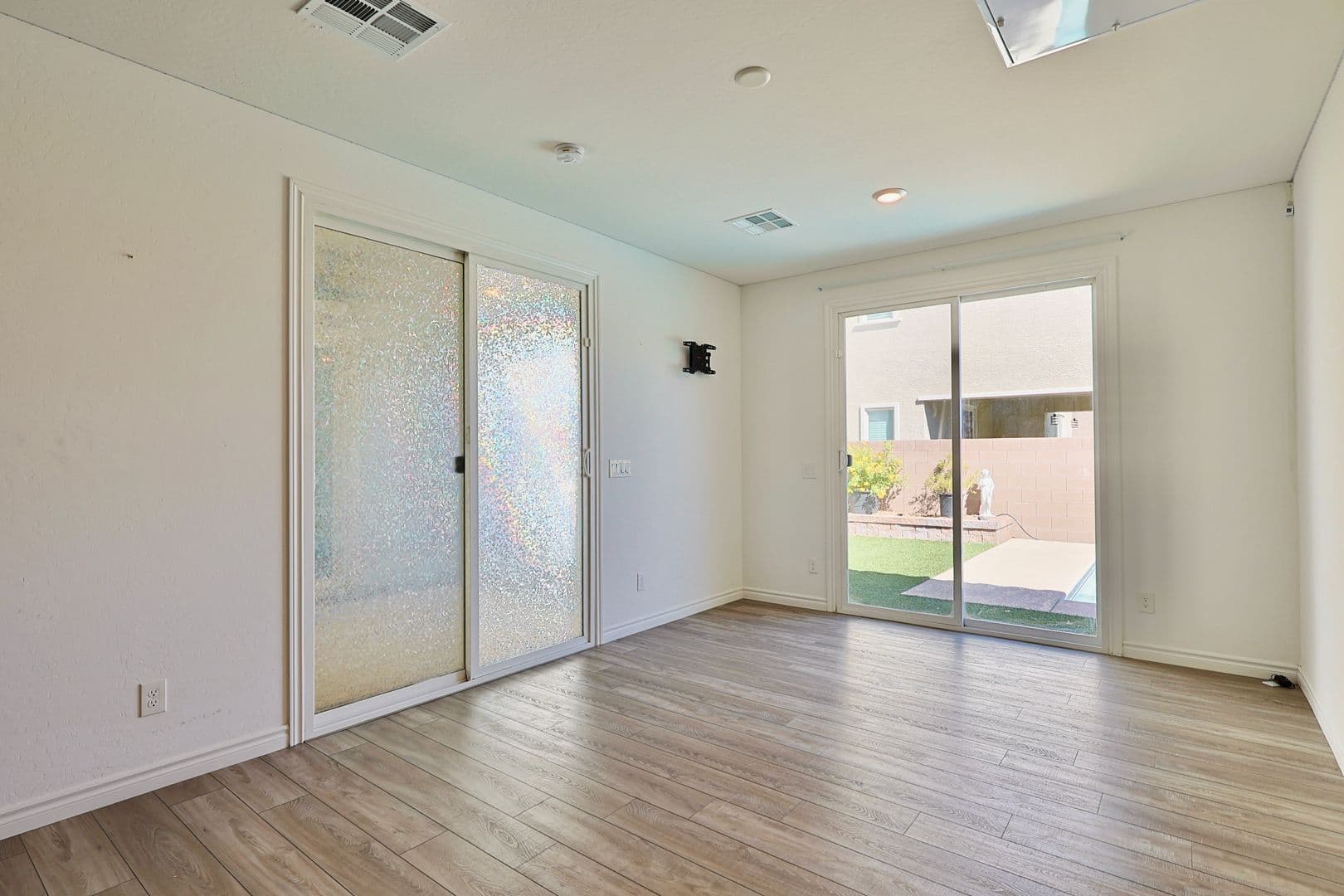 North Las Vegas House: 4441 Mural Glen Court