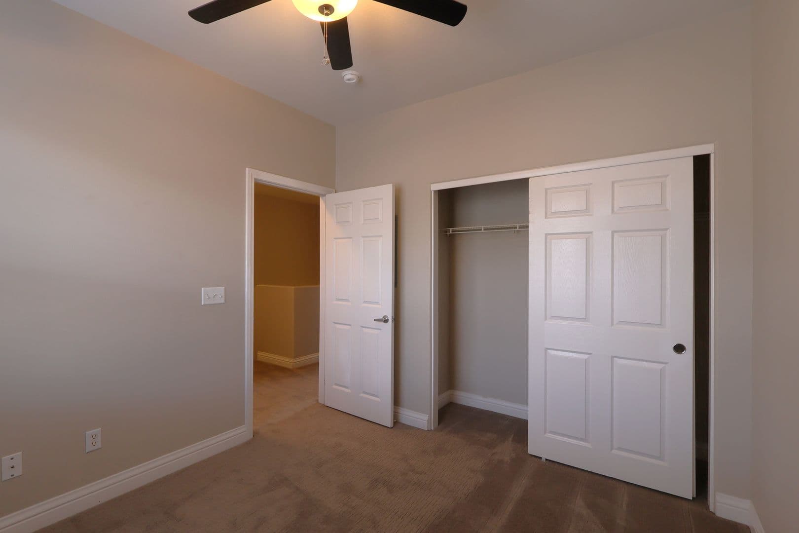 Las Vegas House: 712 Peachy Canyon #102