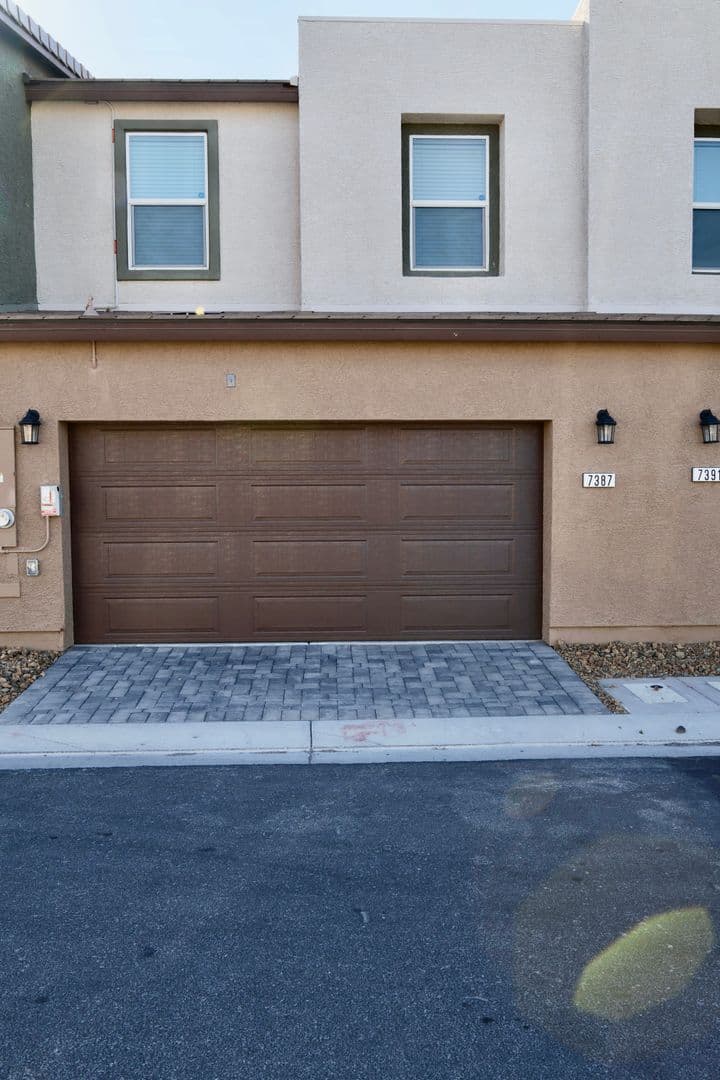 North Las Vegas House: 7387 Lara Brook Street