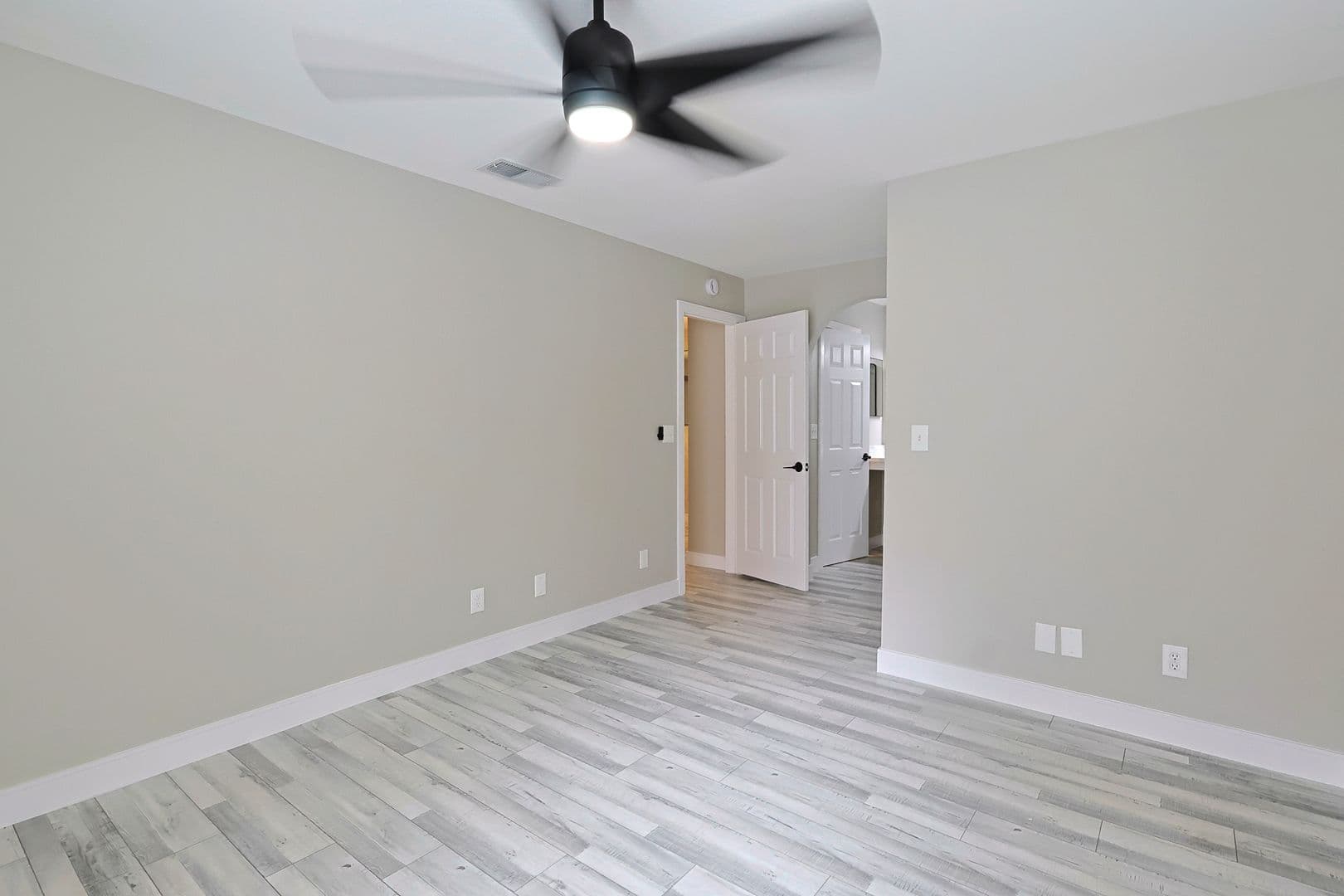 Las Vegas House: 2200 South Fort Apache Road #1108