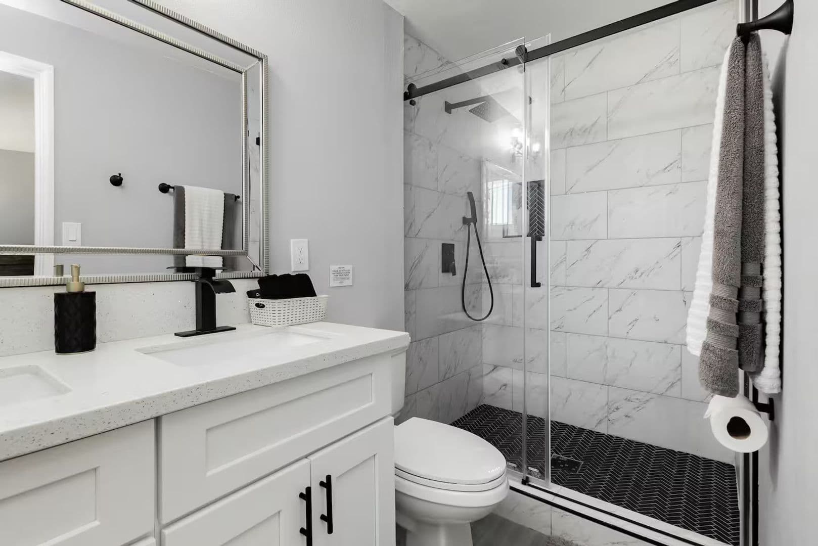 Las Vegas House: 1634 Serenada Avenue