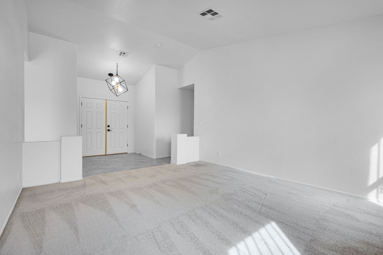 N Las Vegas House: 4319 E. Pageantry Falls Dr