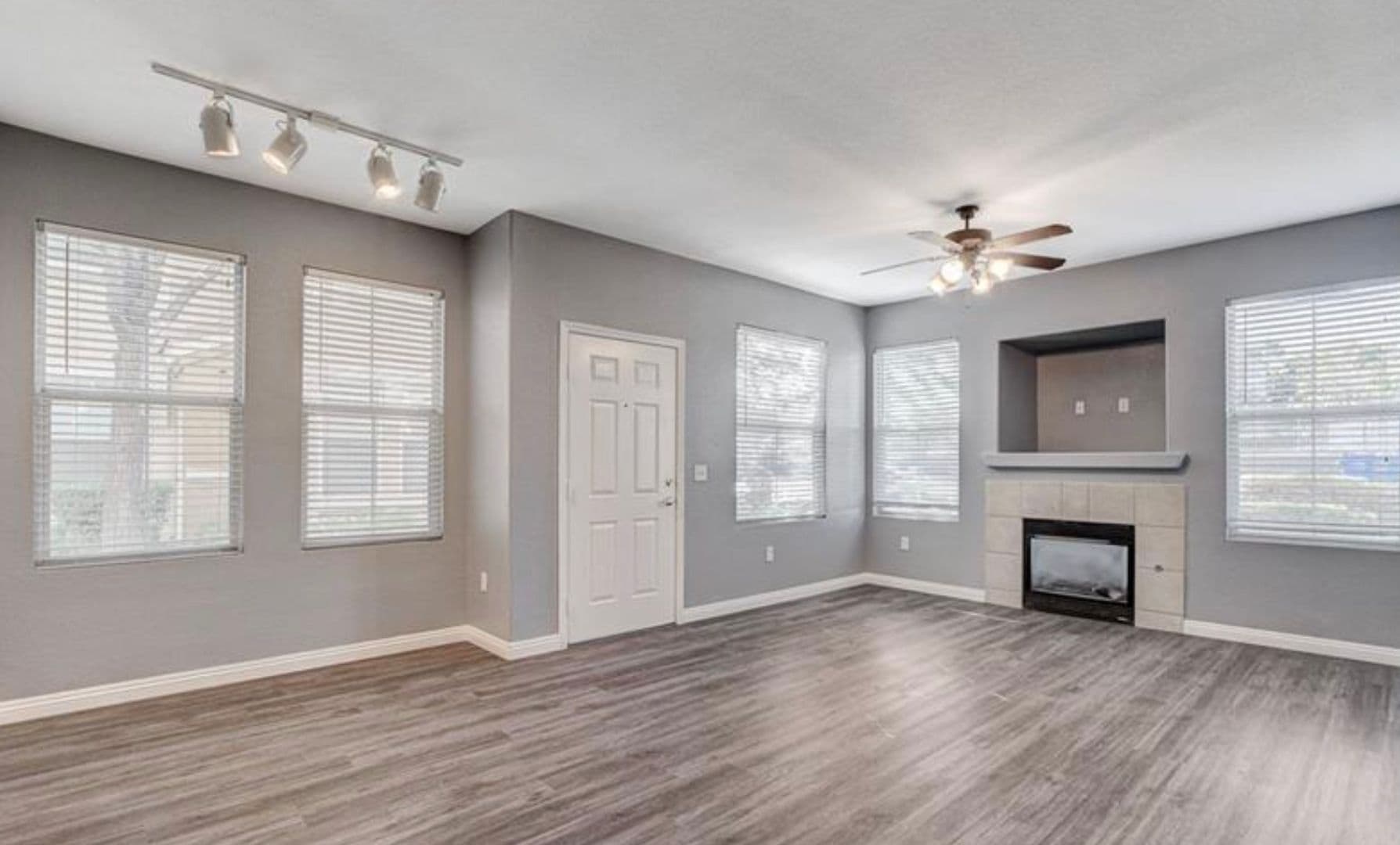 Las Vegas Condo: 9975 Peace Way 1146