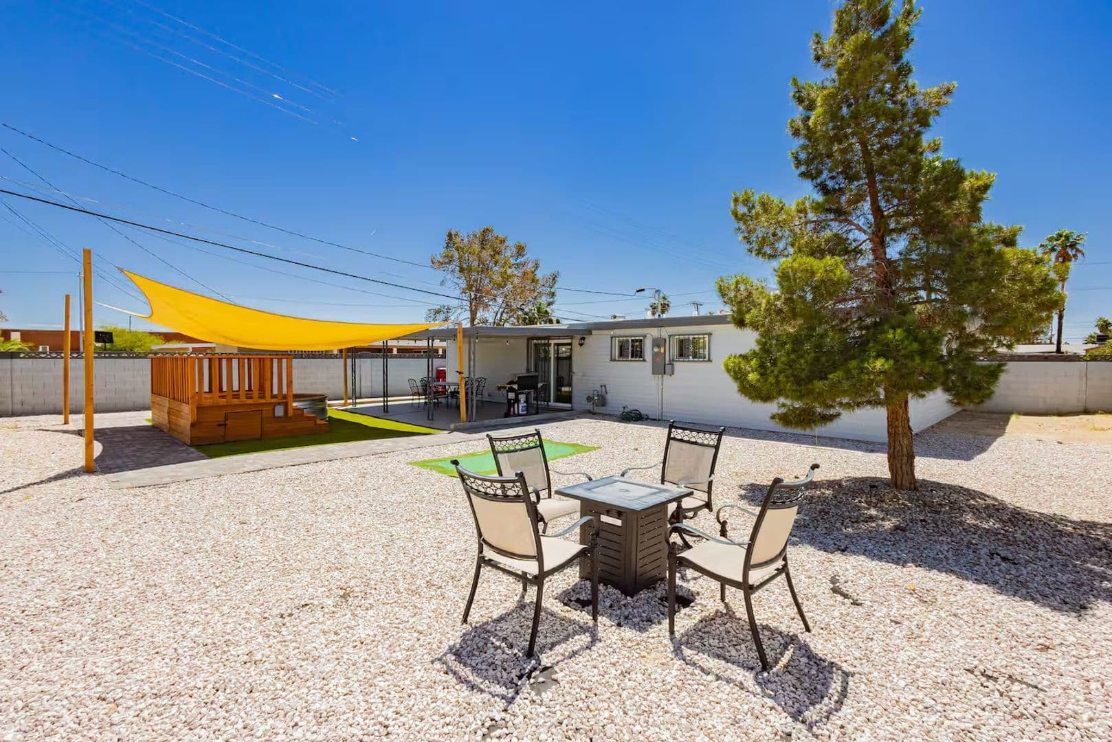 Las Vegas House: 1634 Serenada Avenue