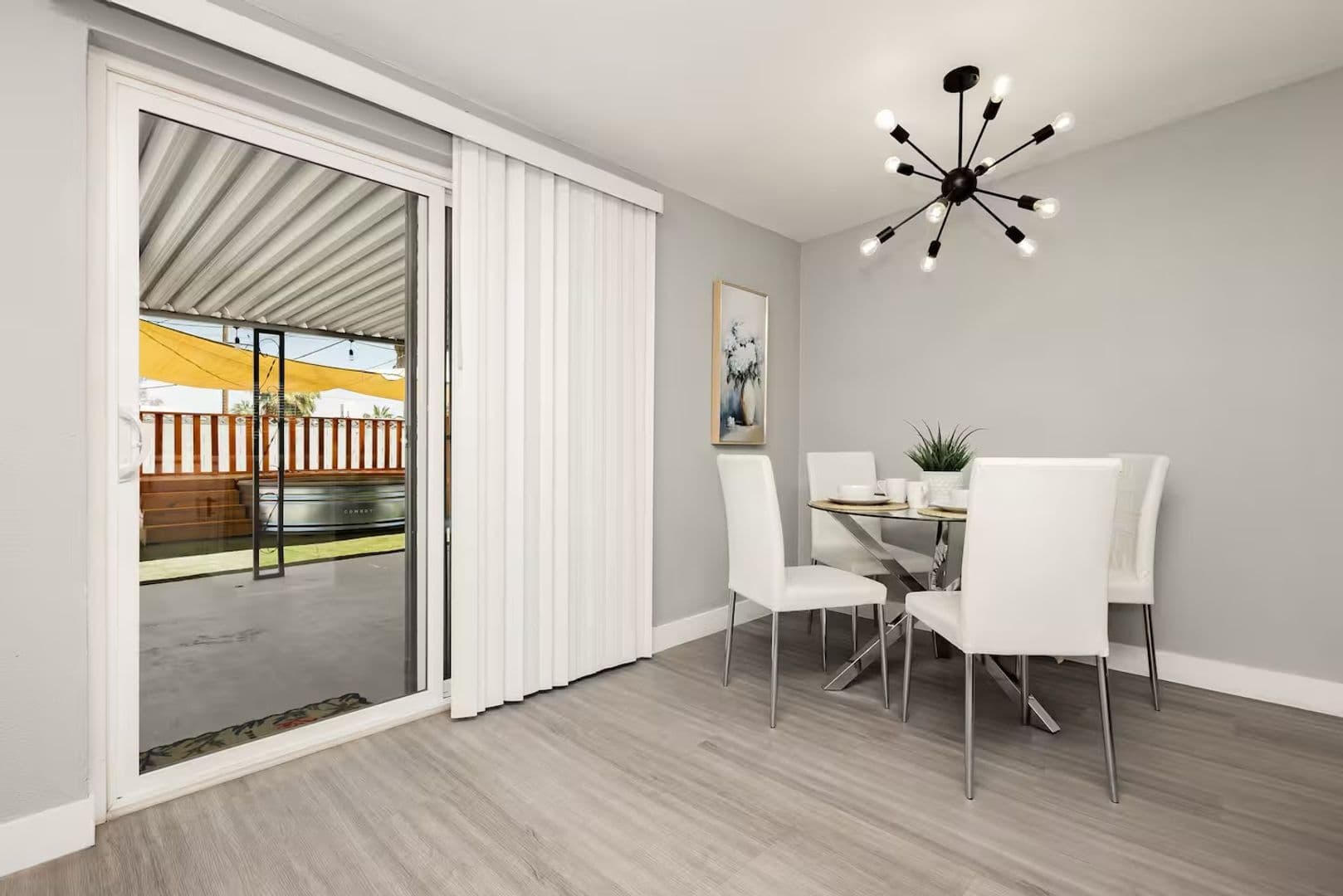 Las Vegas House: 1634 Serenada Avenue