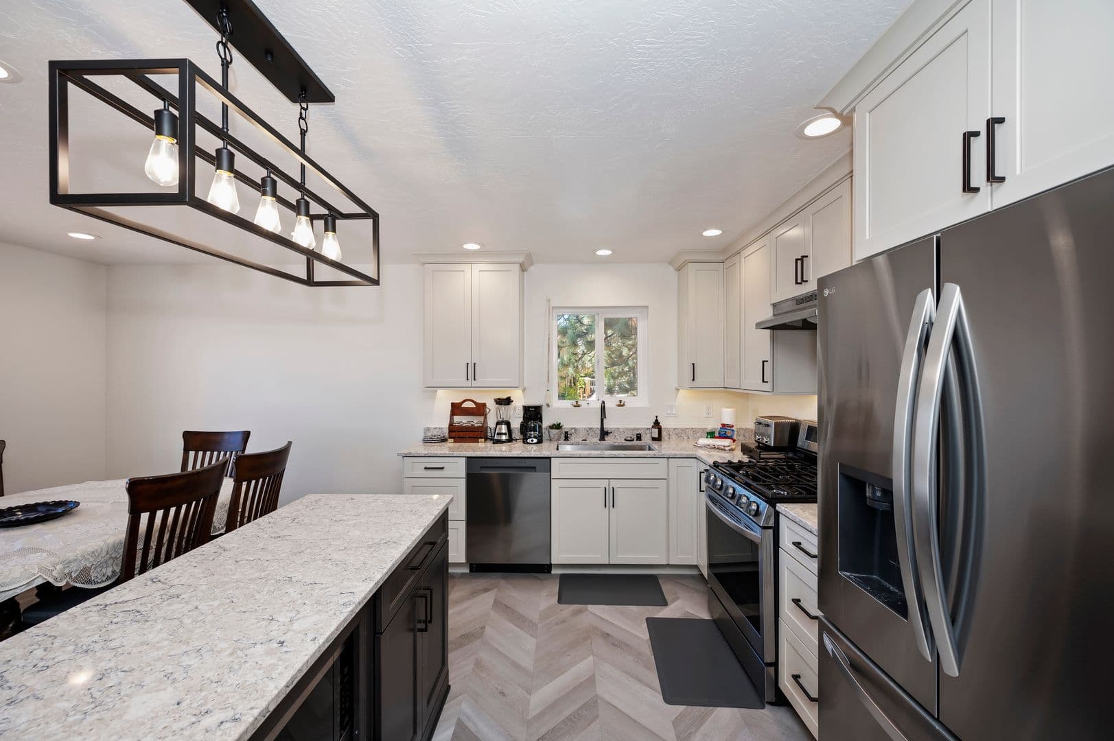 Fawnskin House: 38596 North Shore Drive