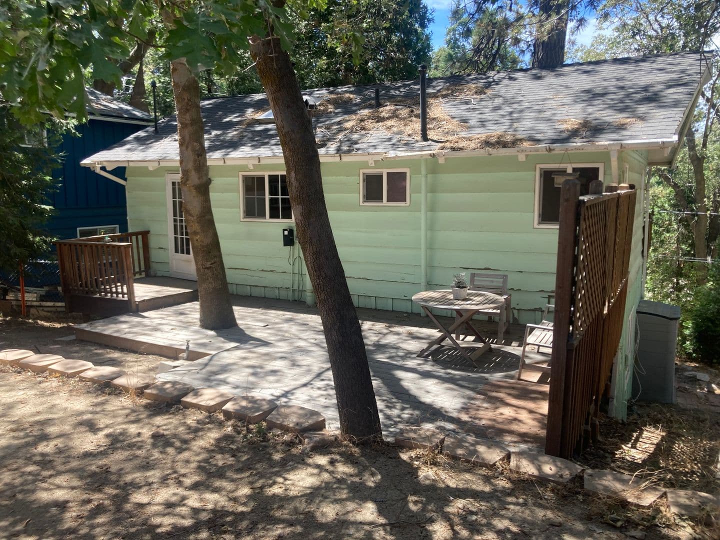 Cedar Glen House: 143 Western Dr