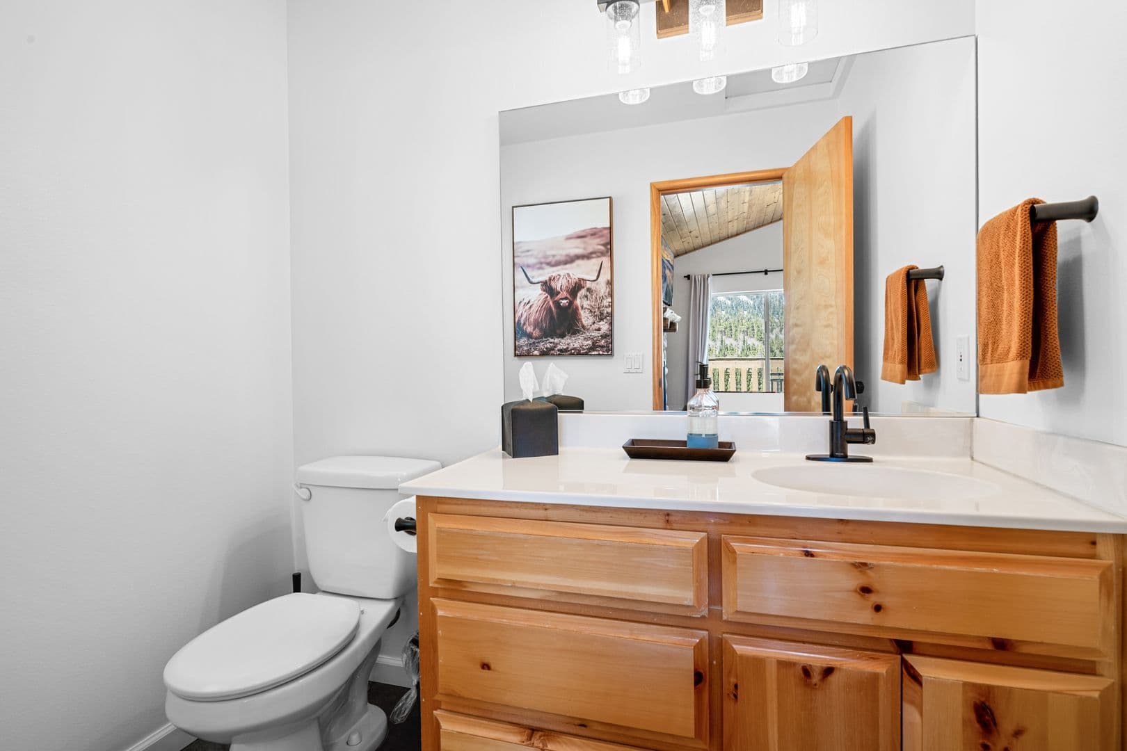 Big Bear Lake House: 43888 Yosemite Dr.