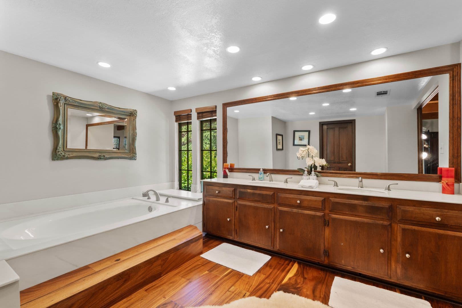 Lake Arrowhead House: 887 Talisman Ln