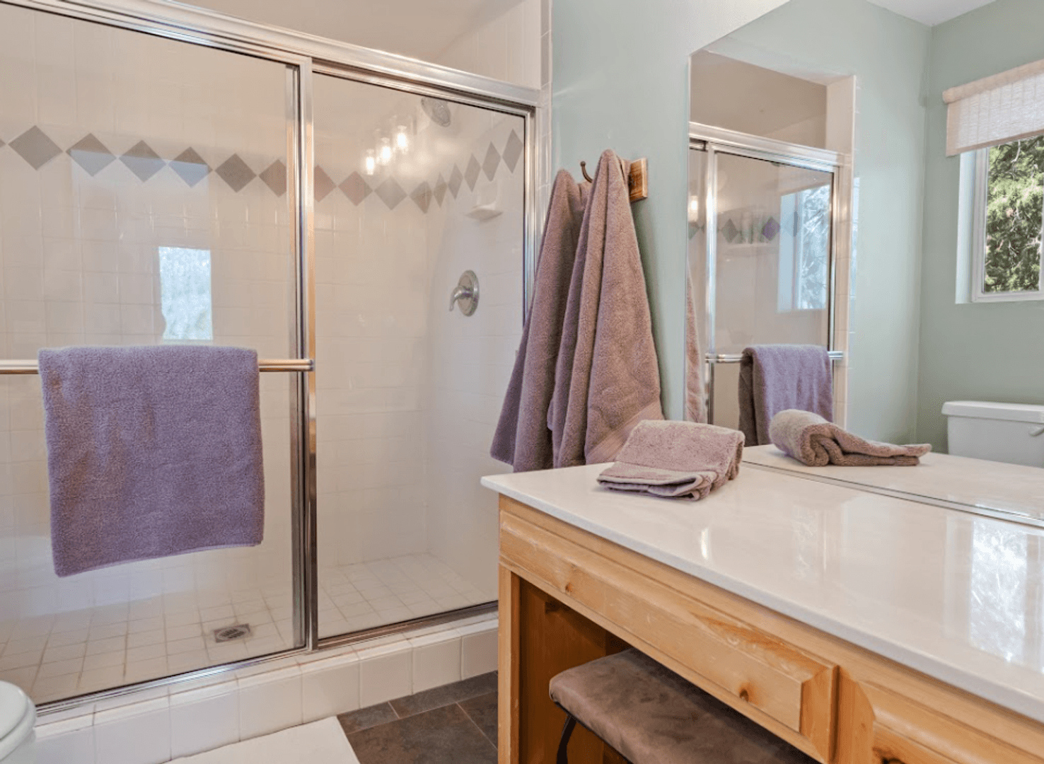 Big Bear Lake House: 43888 Yosemite Dr.