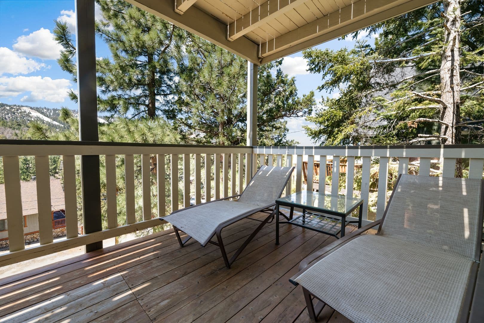 Big Bear Lake House: 43888 Yosemite Dr.