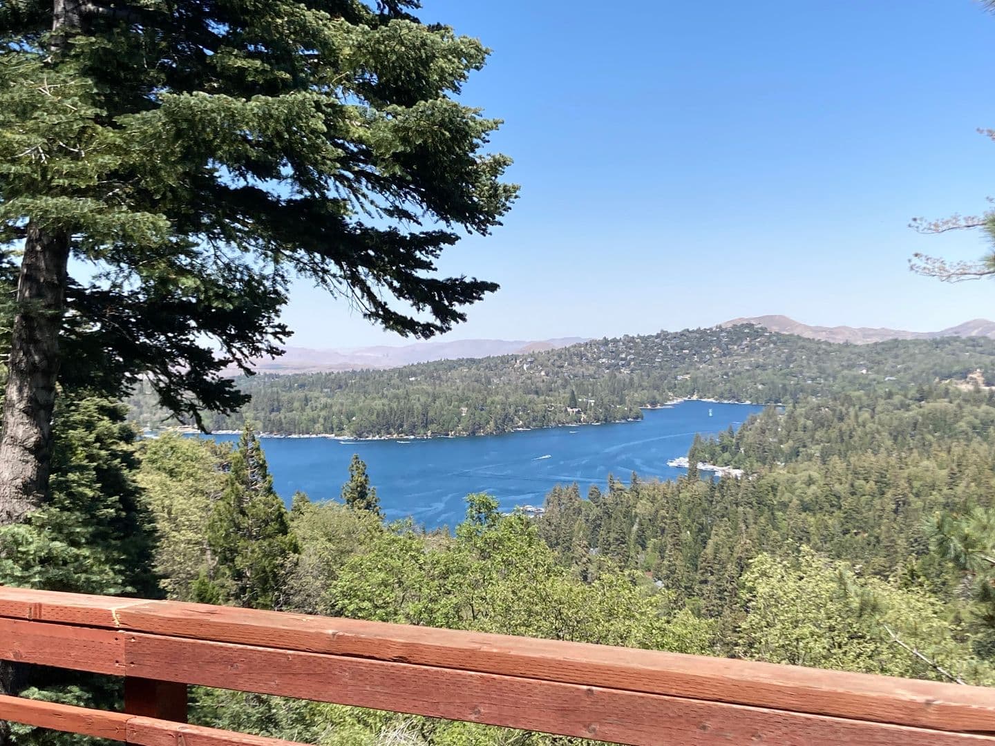 Lake Arrowhead House: 641 Virginia Ct