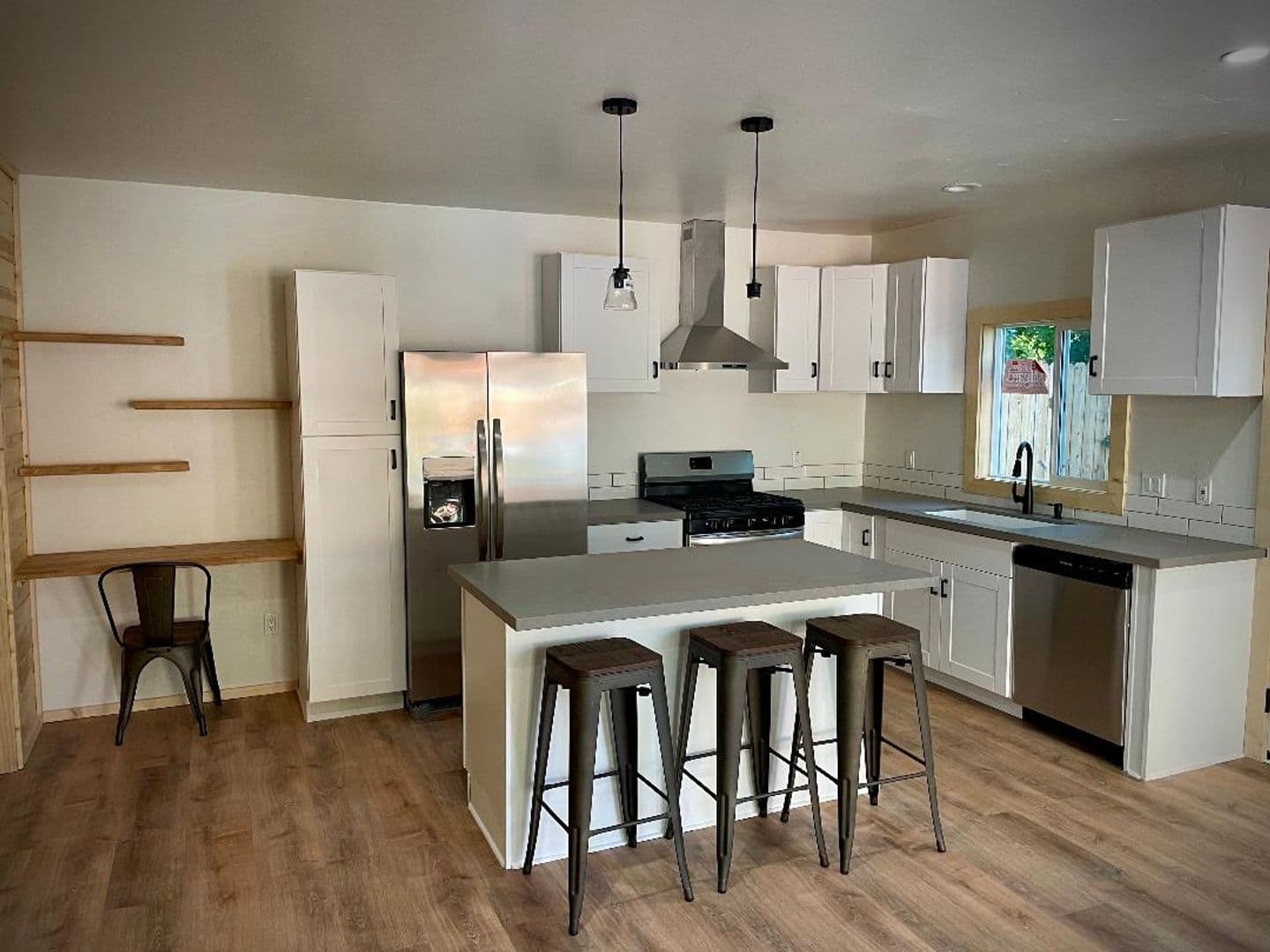 Big Bear Lake House: 609 Elysian Blvd