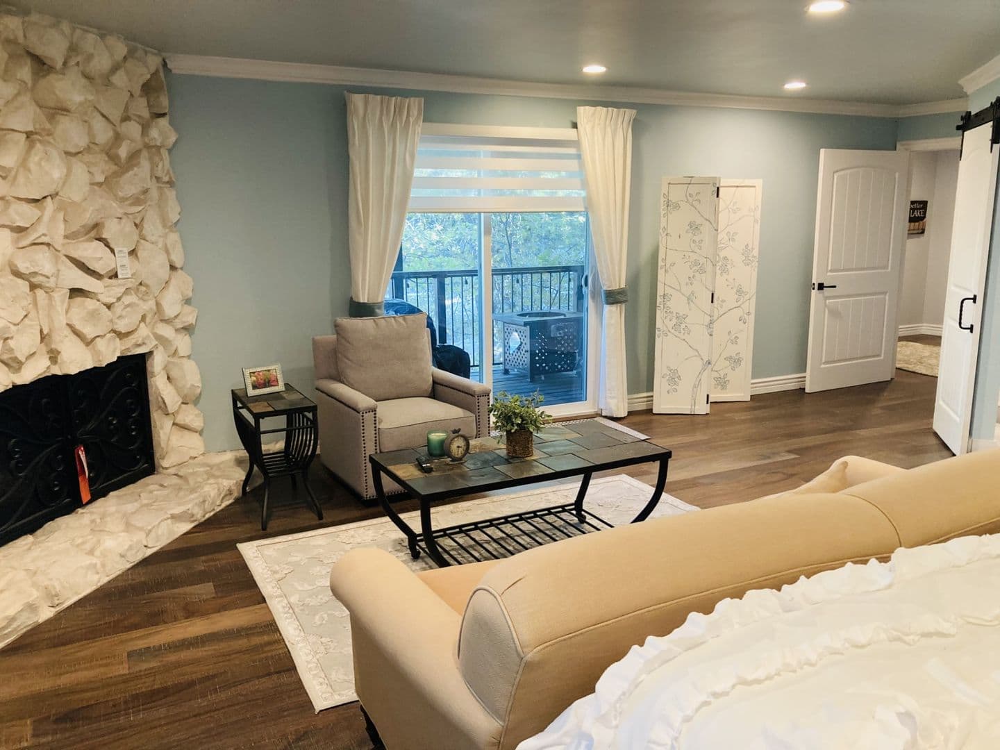 Lake Arrowhead House: 28288 Bern Dr