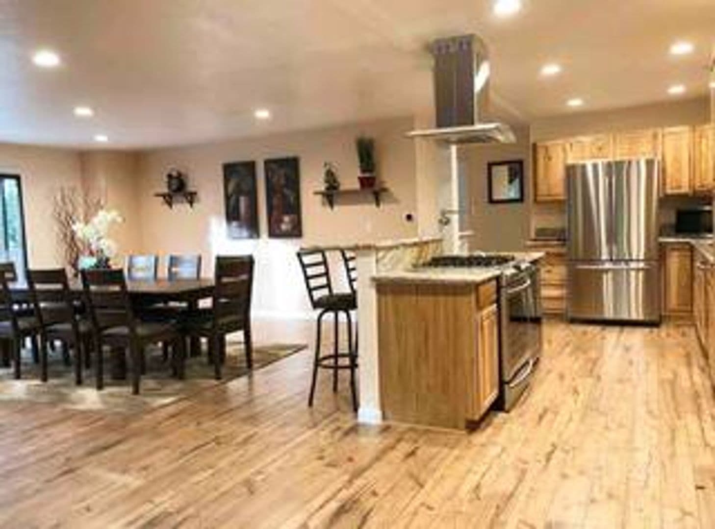 Lake Arrowhead House: 27957 Lakes Edge Rd