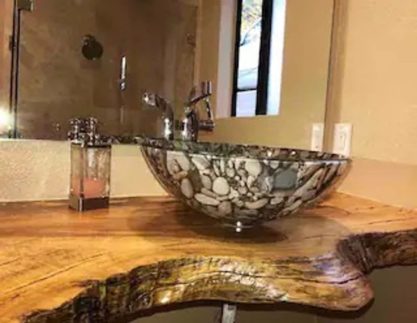 Lake Arrowhead House: 27957 Lakes Edge Rd
