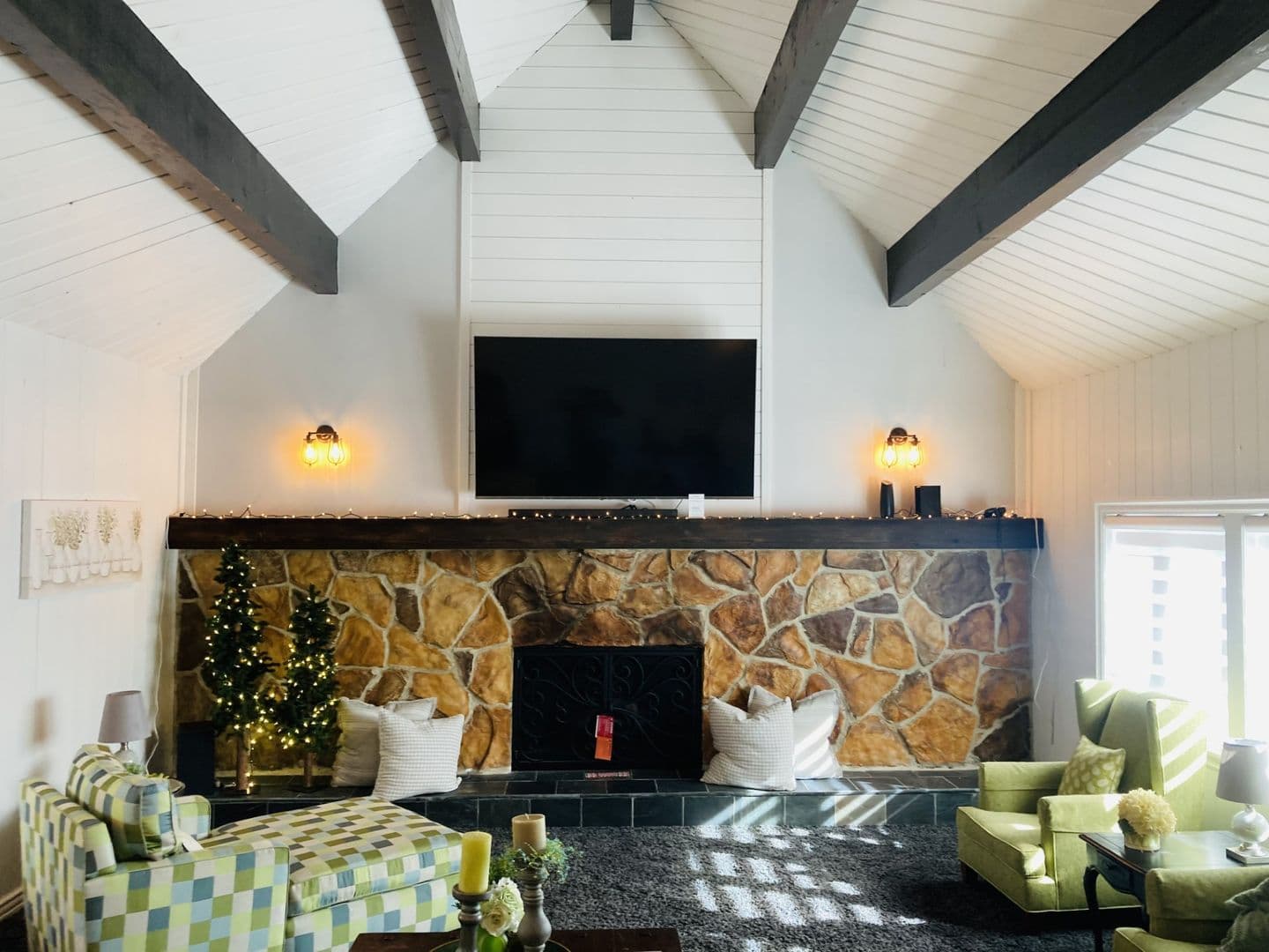Lake Arrowhead House: 28288 Bern Dr