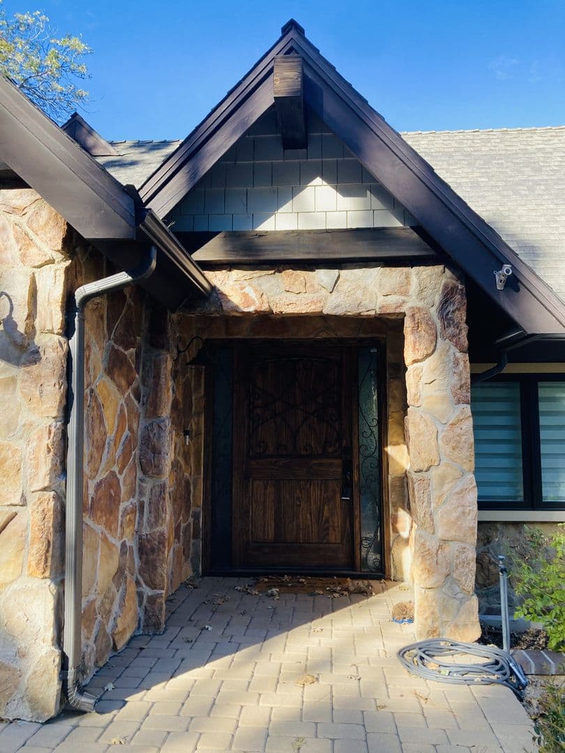 Lake Arrowhead House: 28288 Bern Dr