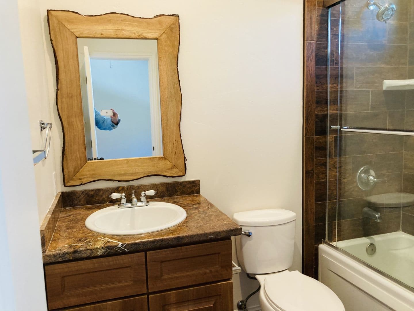 Lake Arrowhead House: 341 State Hwy 173