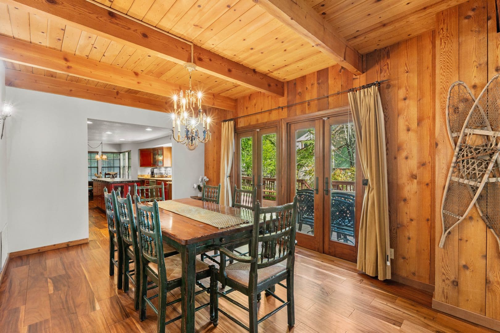 Lake Arrowhead House: 887 Talisman Ln